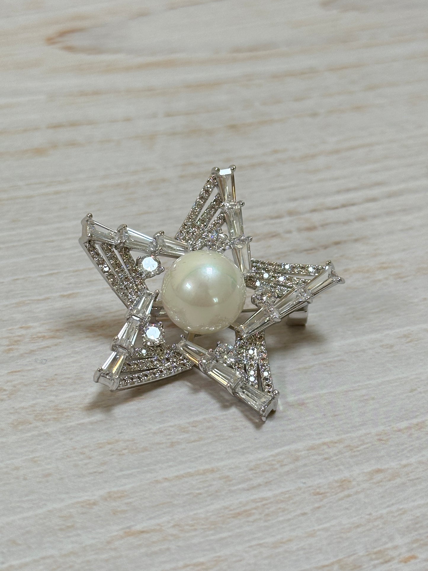 Star Brooch Cubic Zirconia