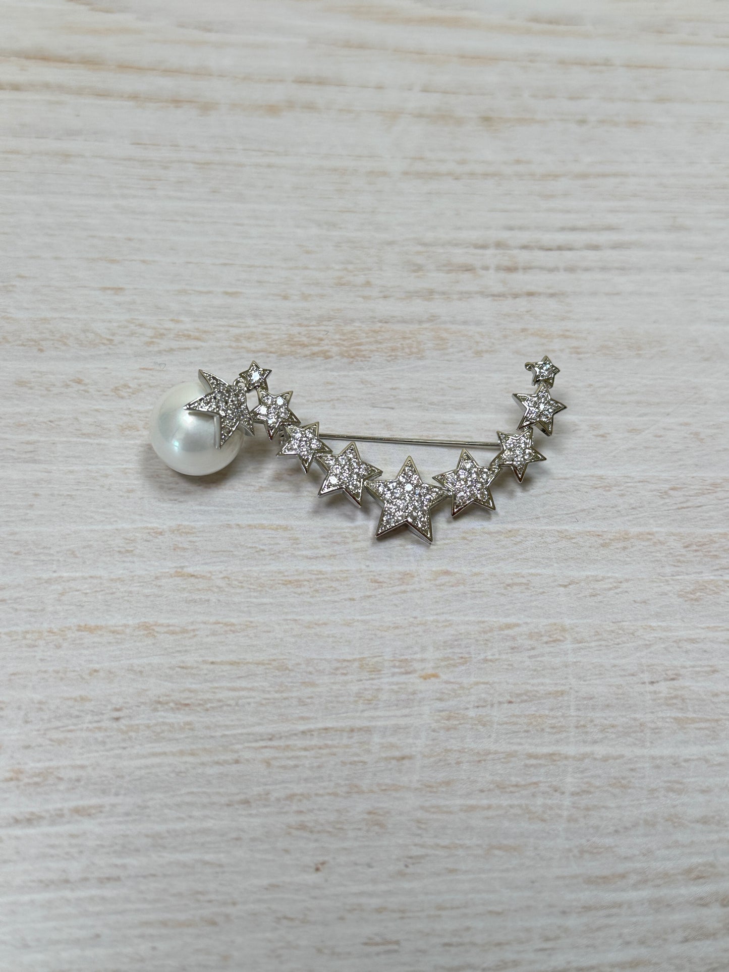 Unique Design Star Brooch