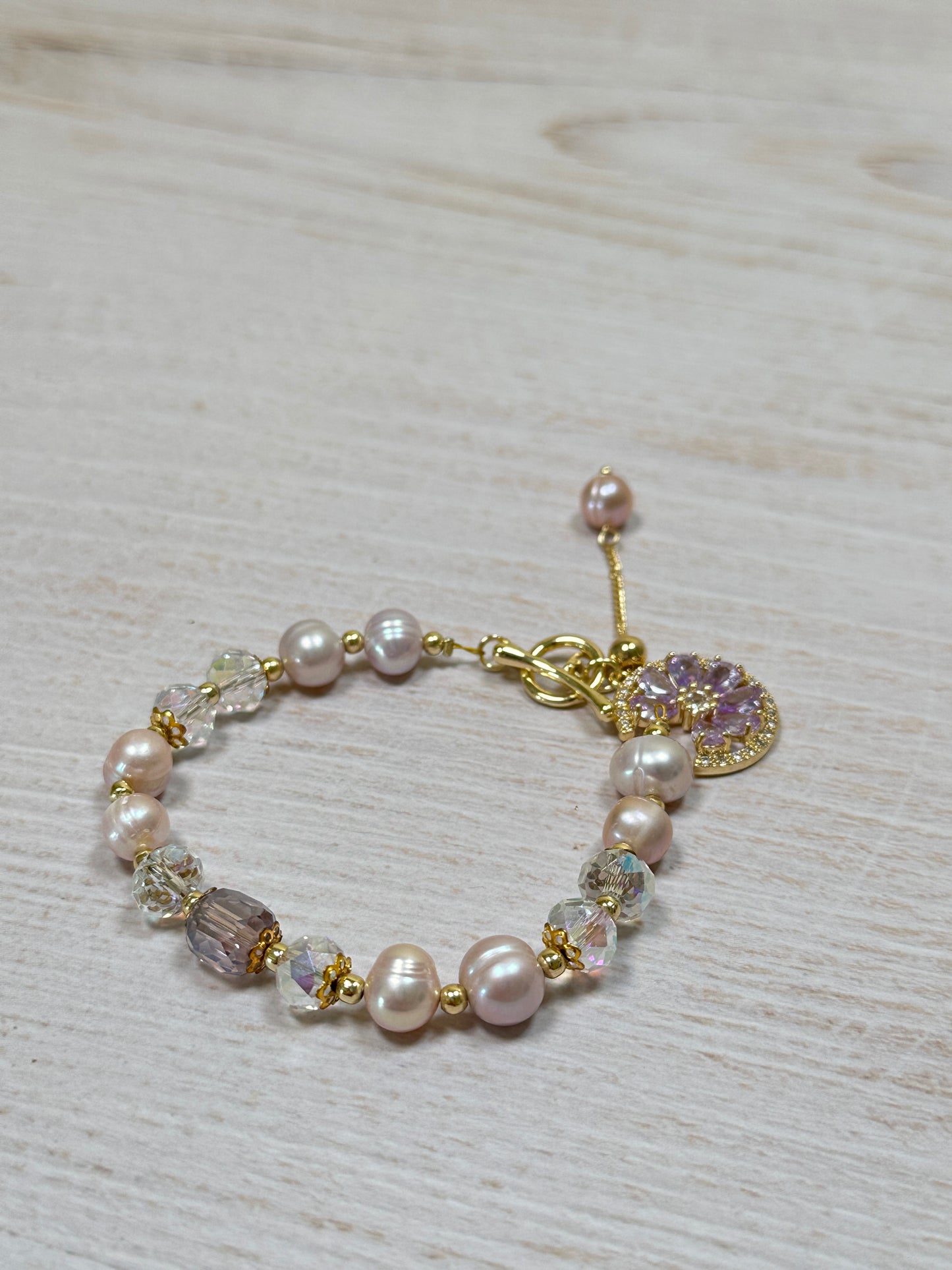 Elegant Pearl Bracelet