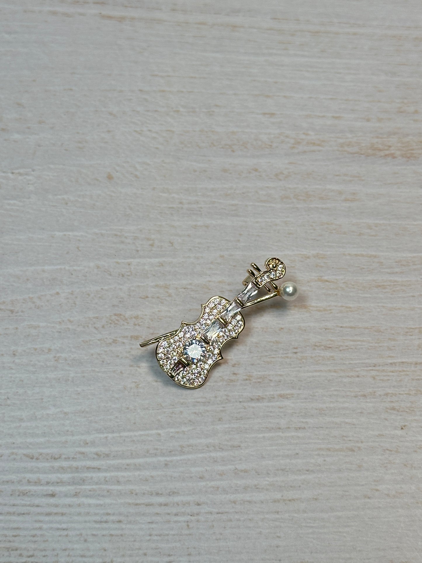 Small Violin Sparkling Brooch