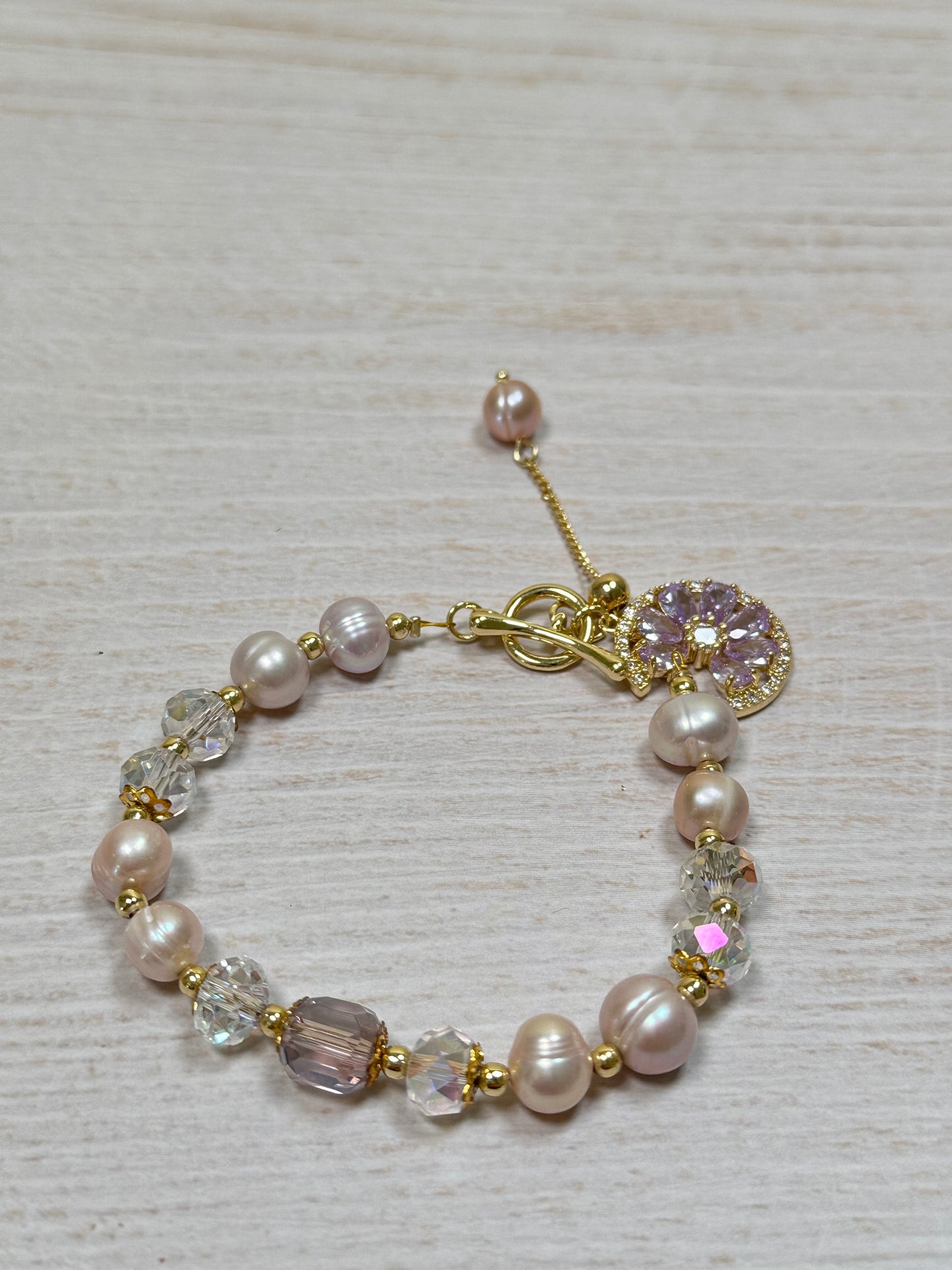 Elegant Pearl Bracelet