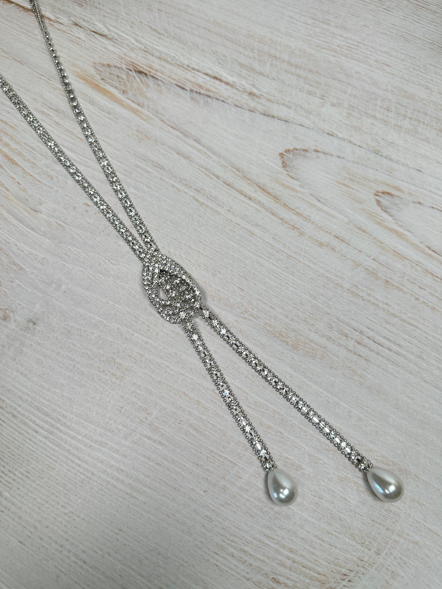 Women Premium Fashion Pendant Necklace