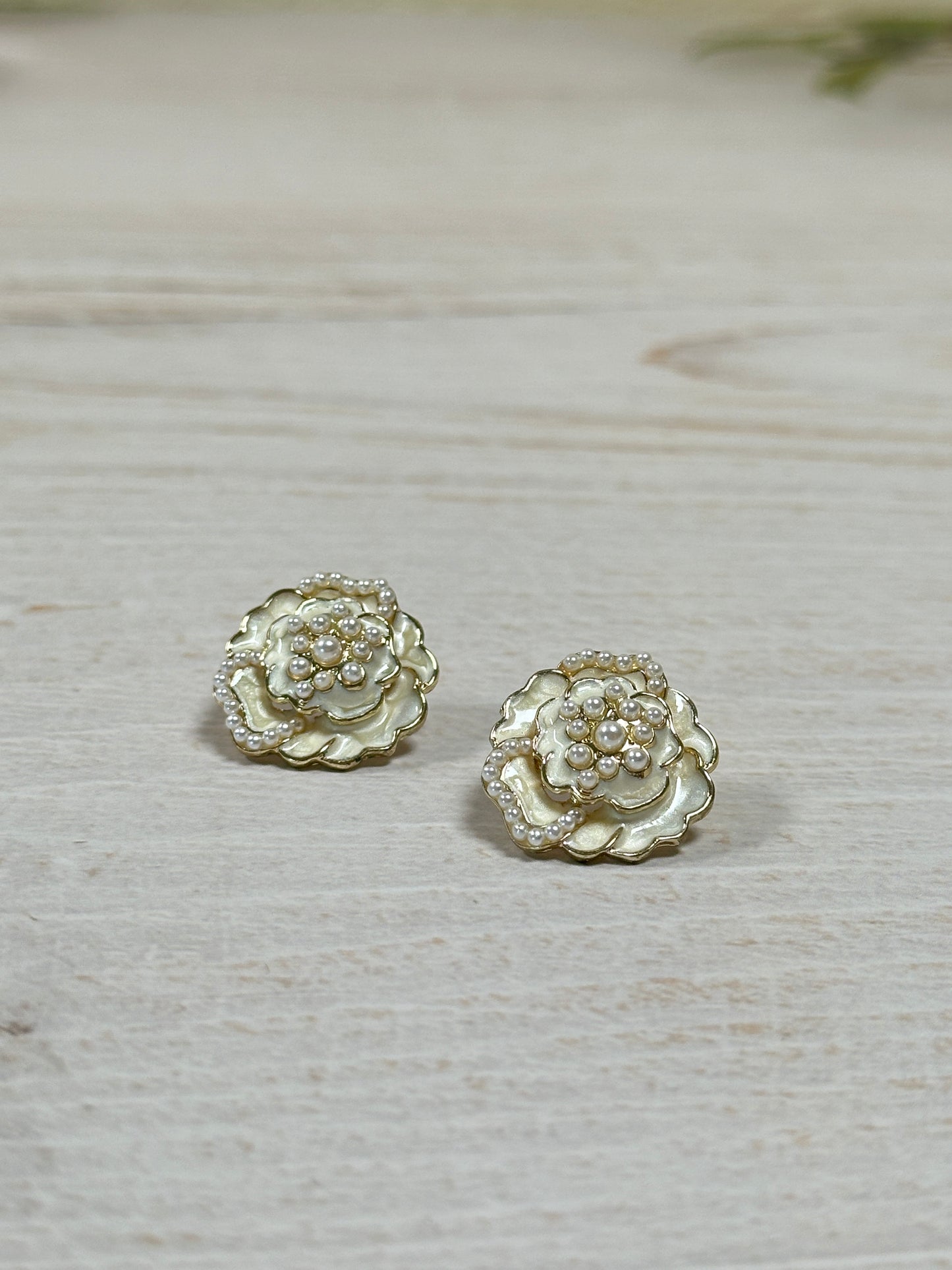 Pearl Flower Earring