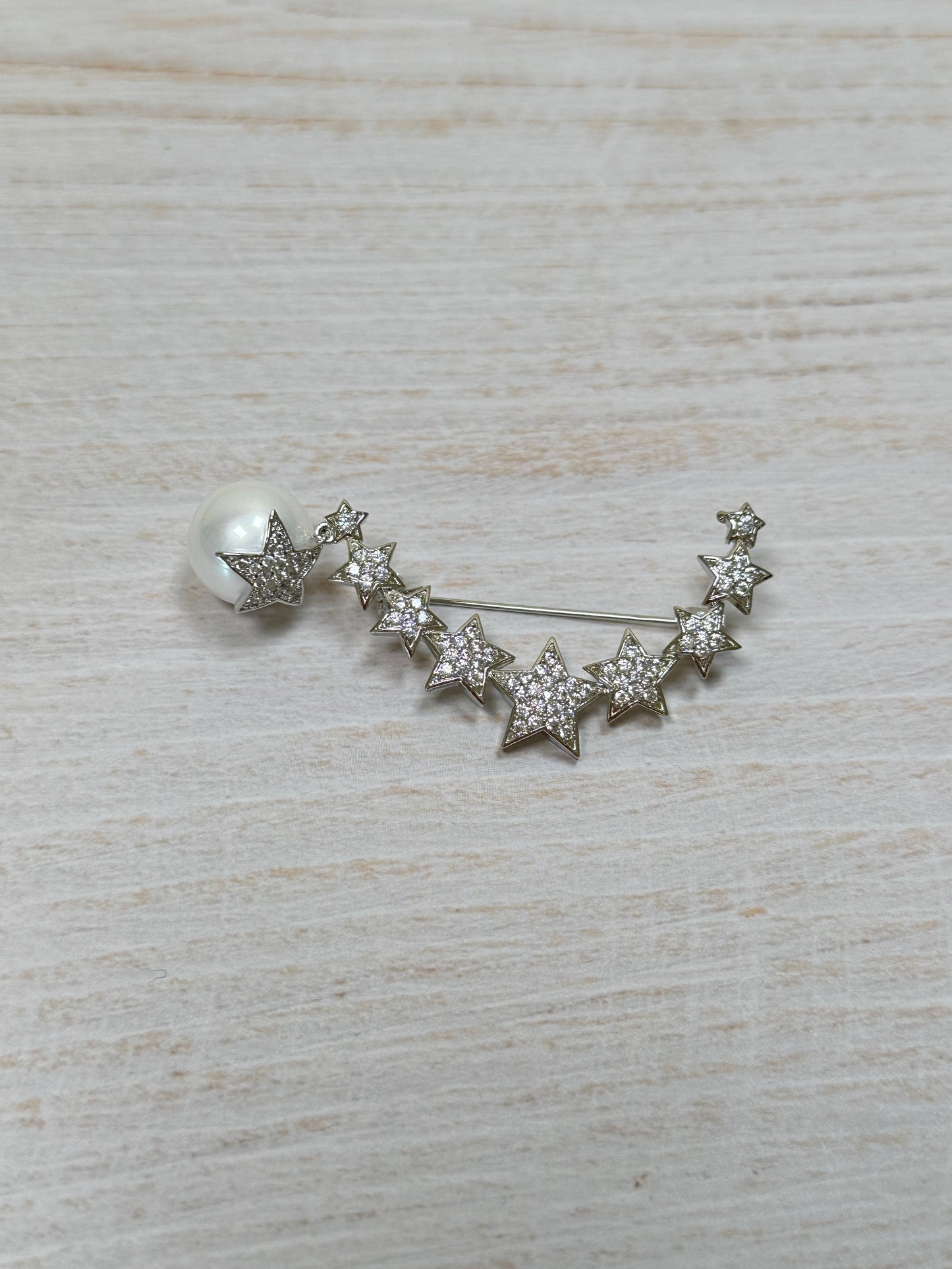 Unique Design Star Brooch