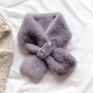 Premium Women Faux Scarf With Pearl