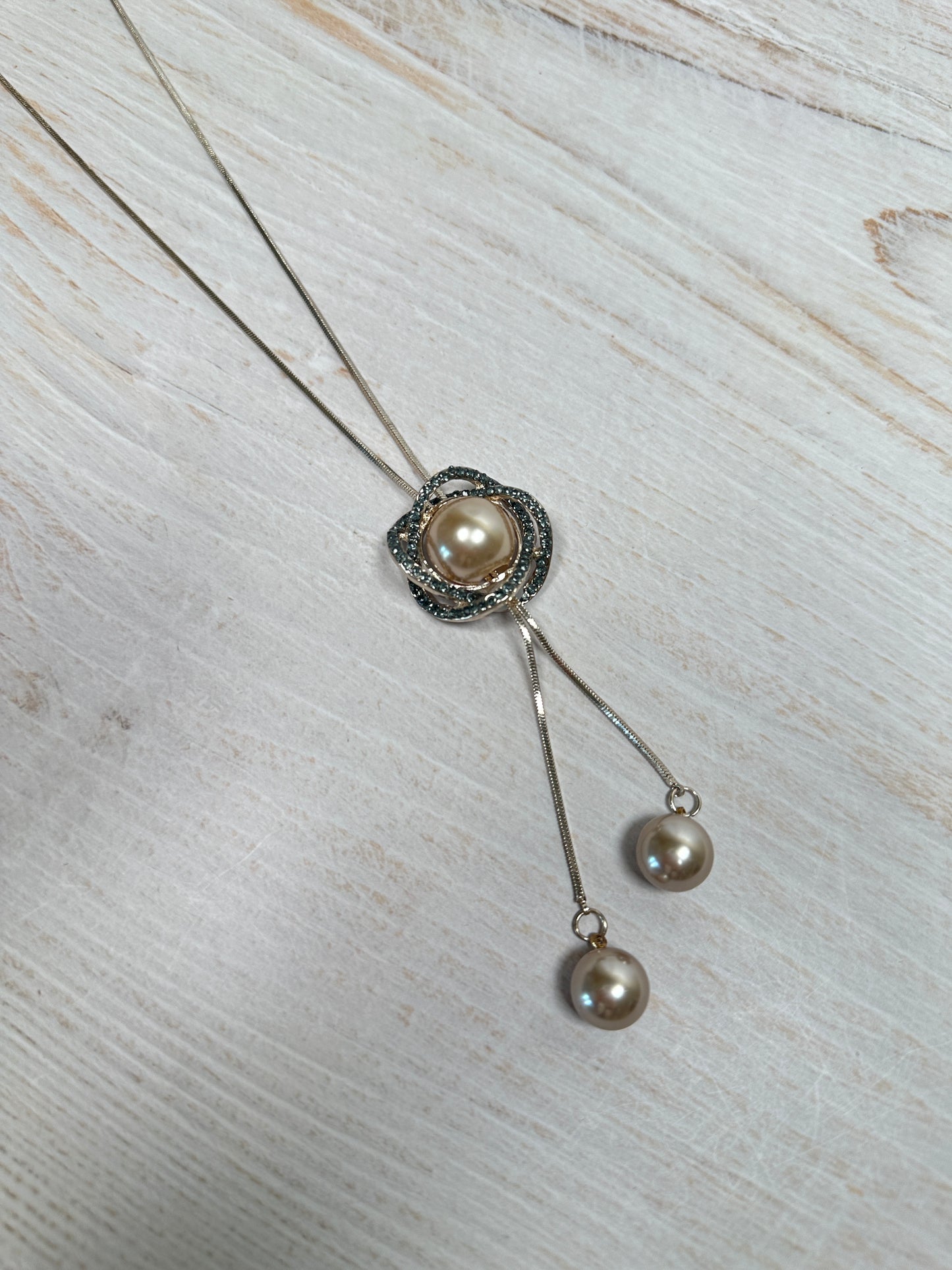 Women Fashion Pendant With Pearl