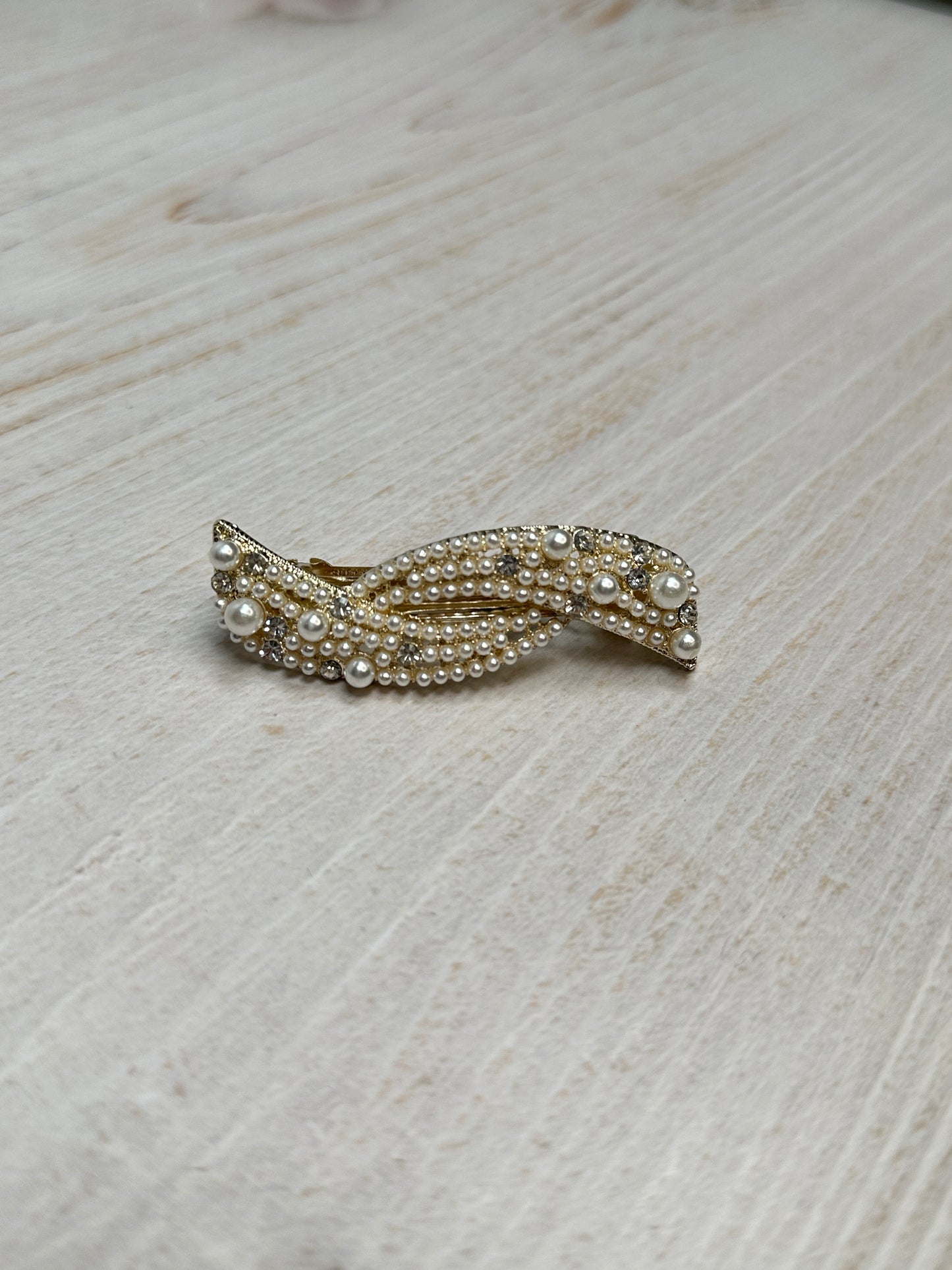 Elegant Pearl Hair Clip