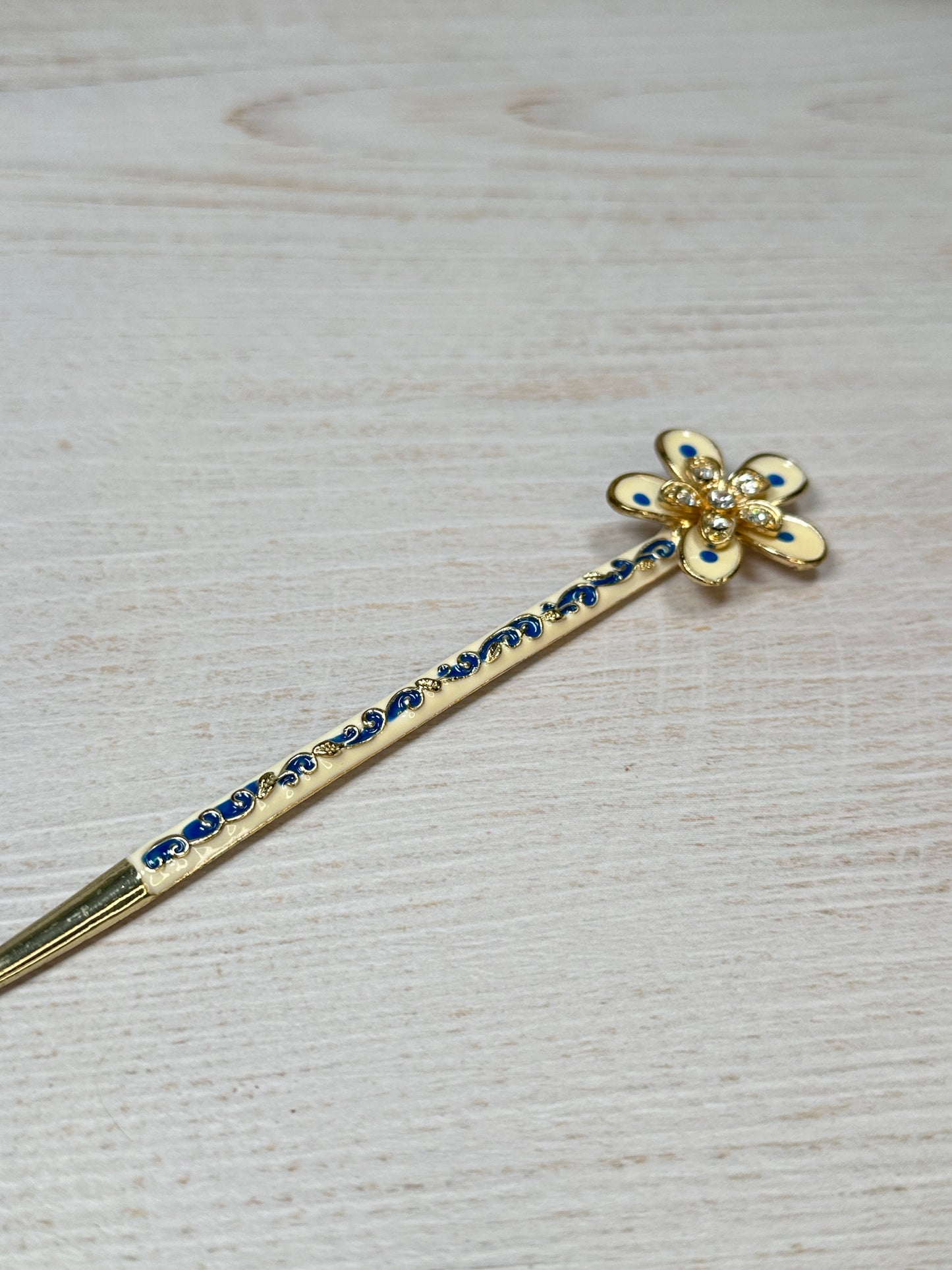 Metal Flower Hair Stick