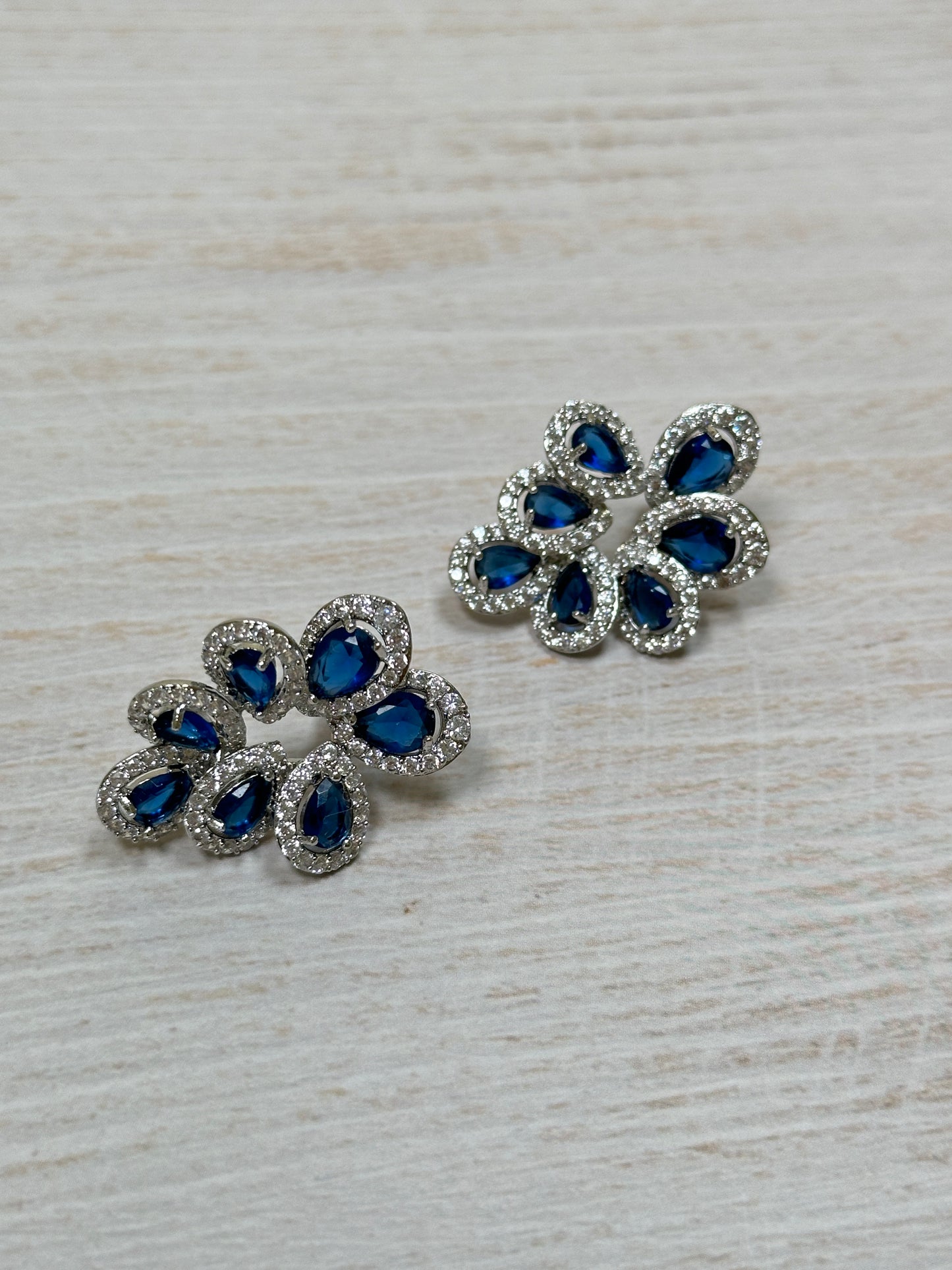 Elegant Cubic Zirconia Earring, Blue