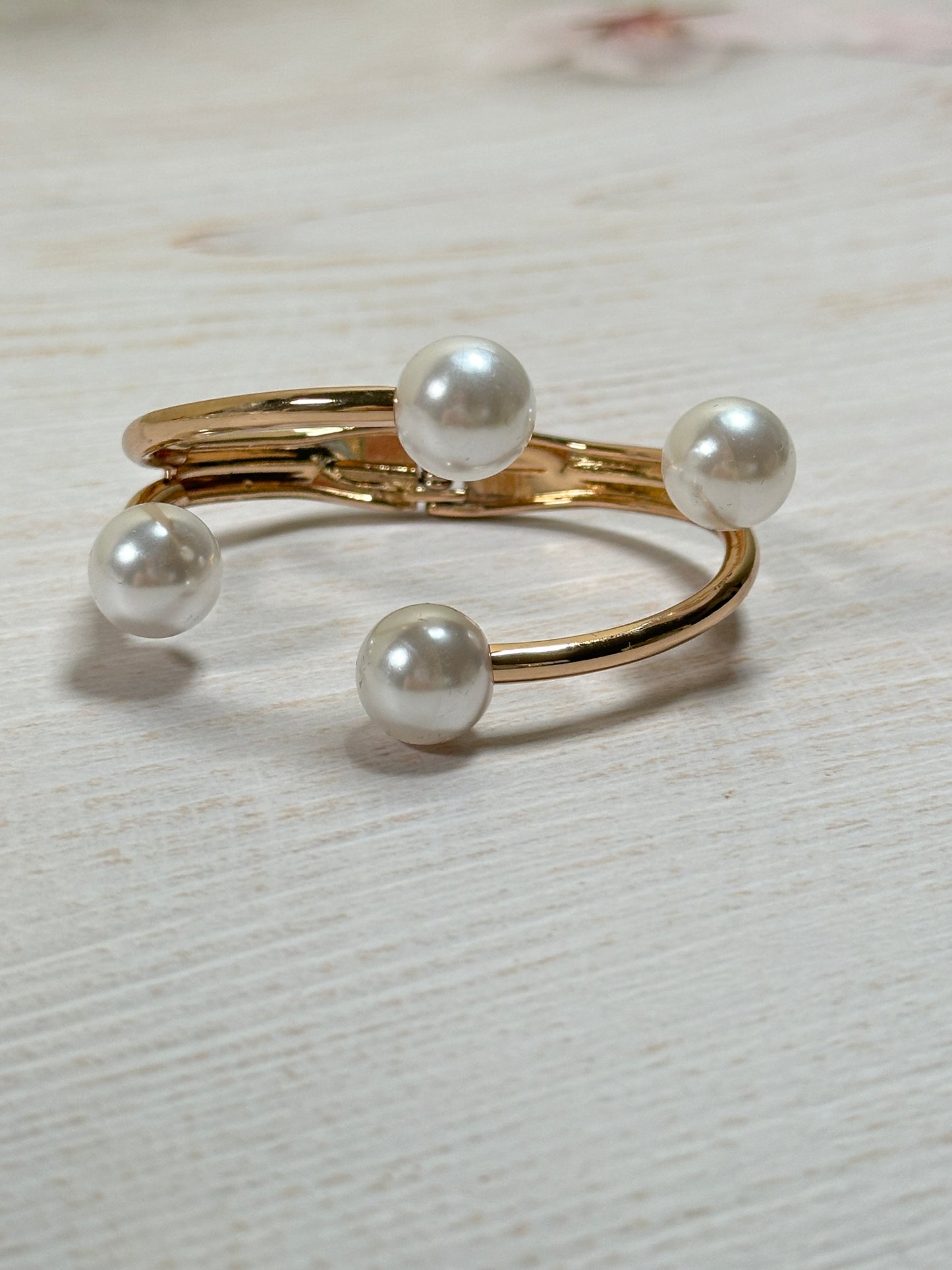 Trendy Pearl Bracelet, One Size