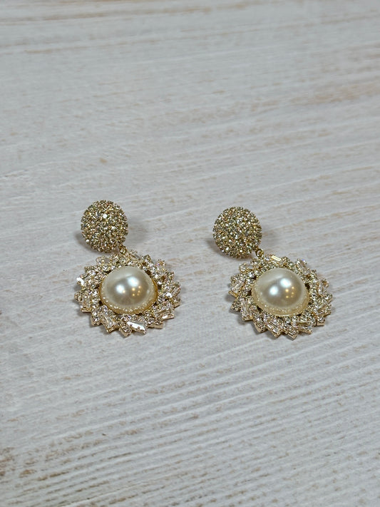 Cubic Zirconia Pearl Earring