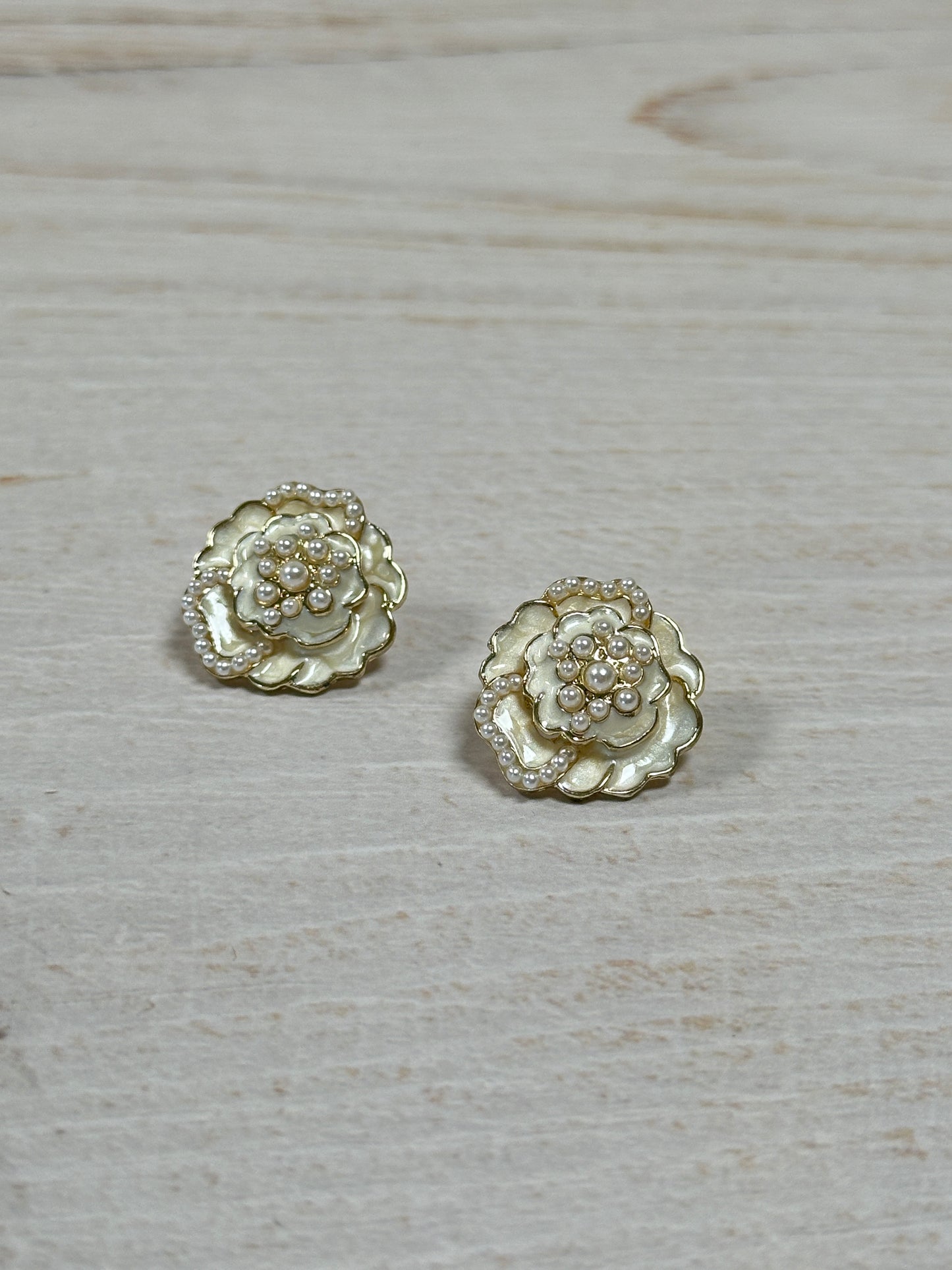 Pearl Flower Earring