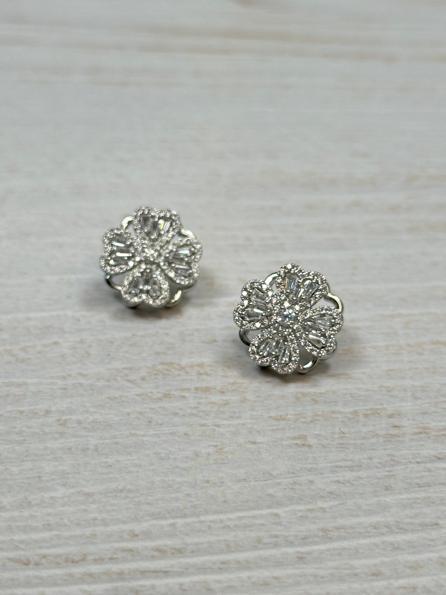 Trendy Spinning Flower Cubic Zirconia Earring