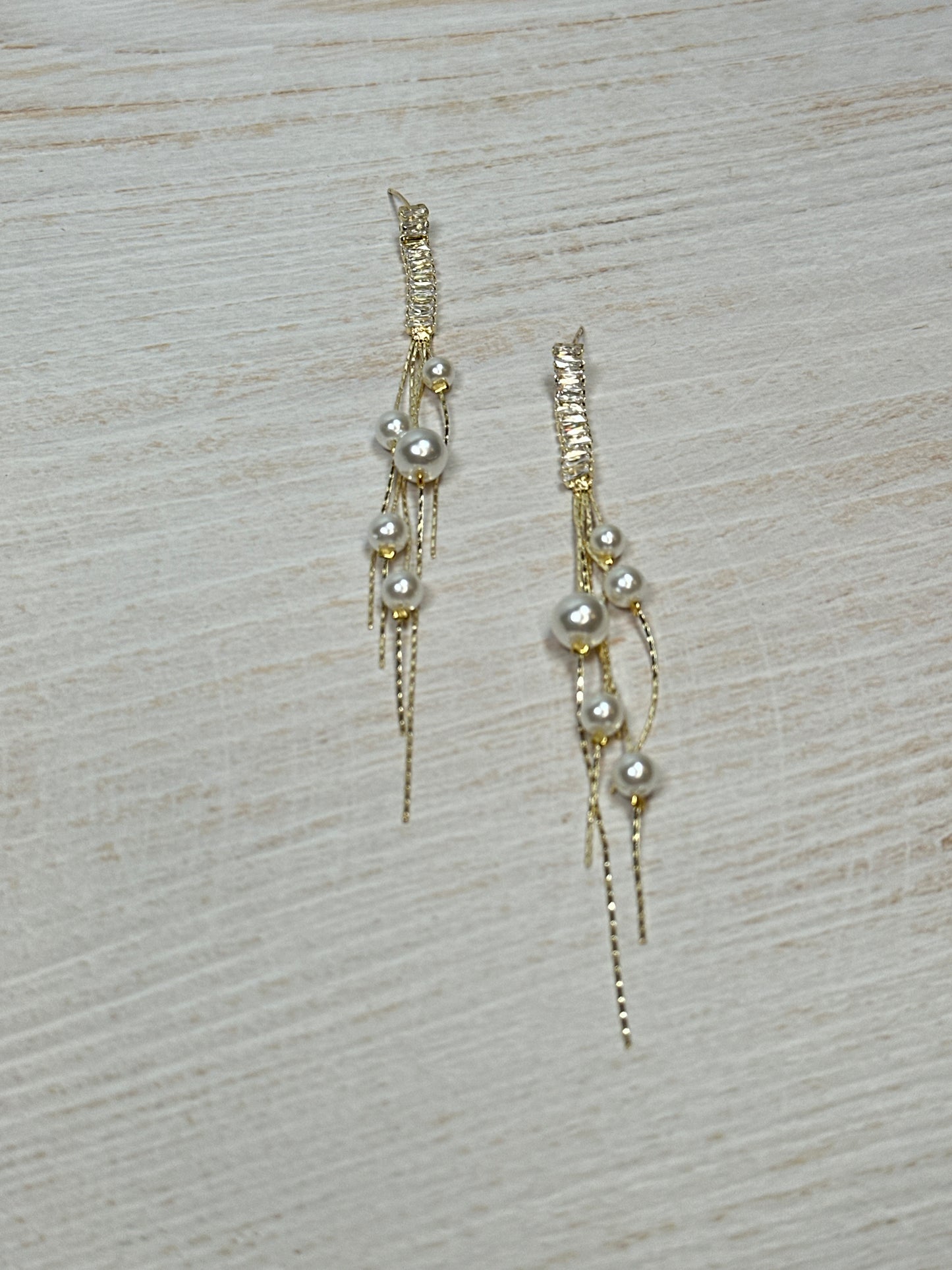 Fashion Pearl Dandle Earring