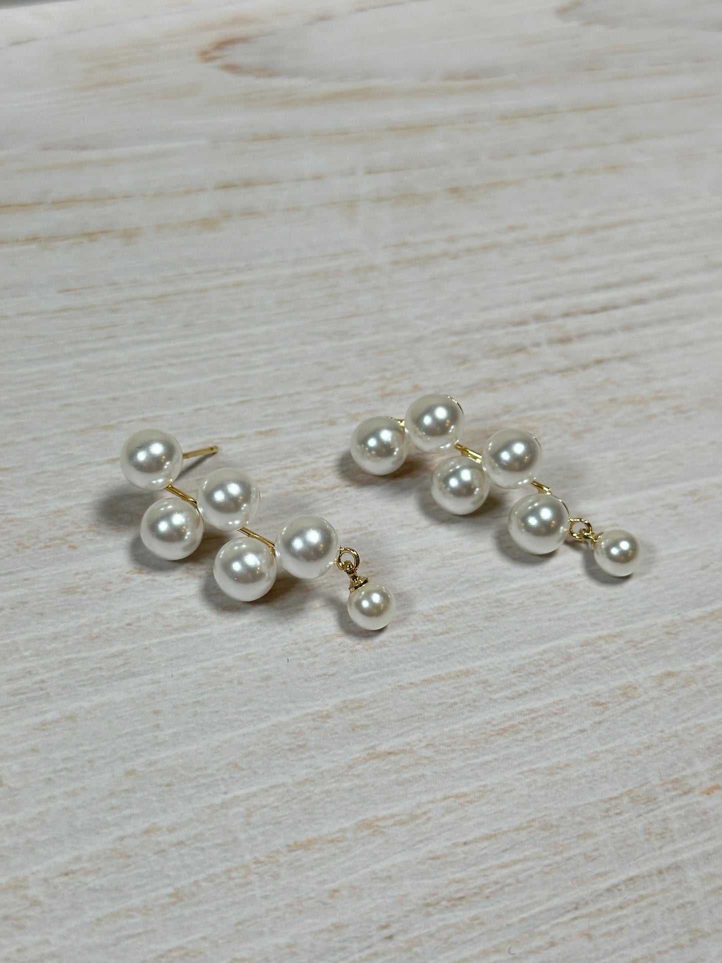 Cute Pearl Earring