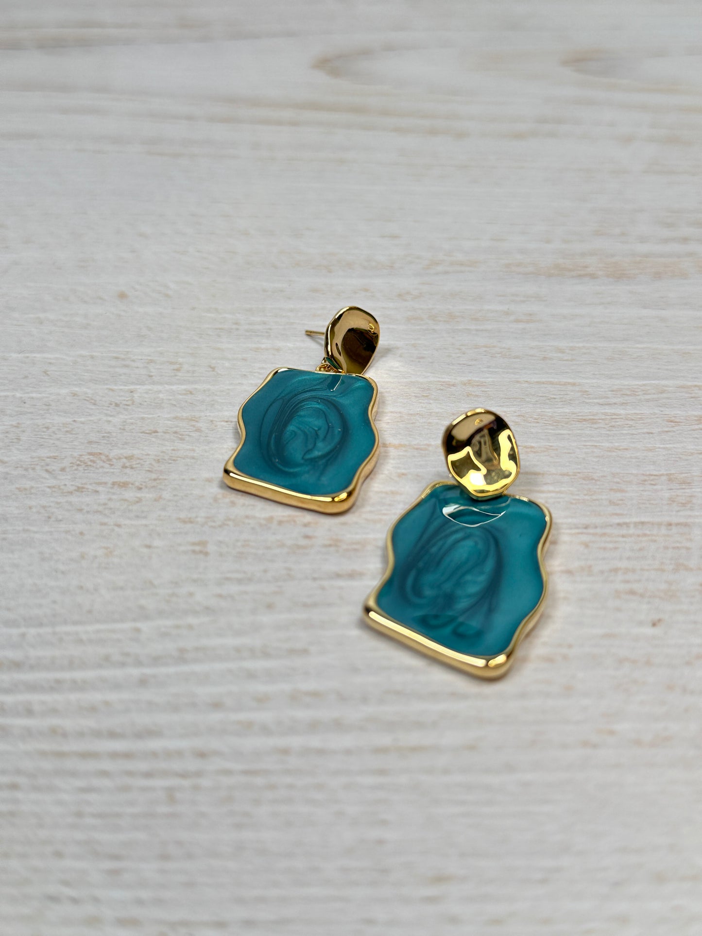 Stylish Vintage Earring