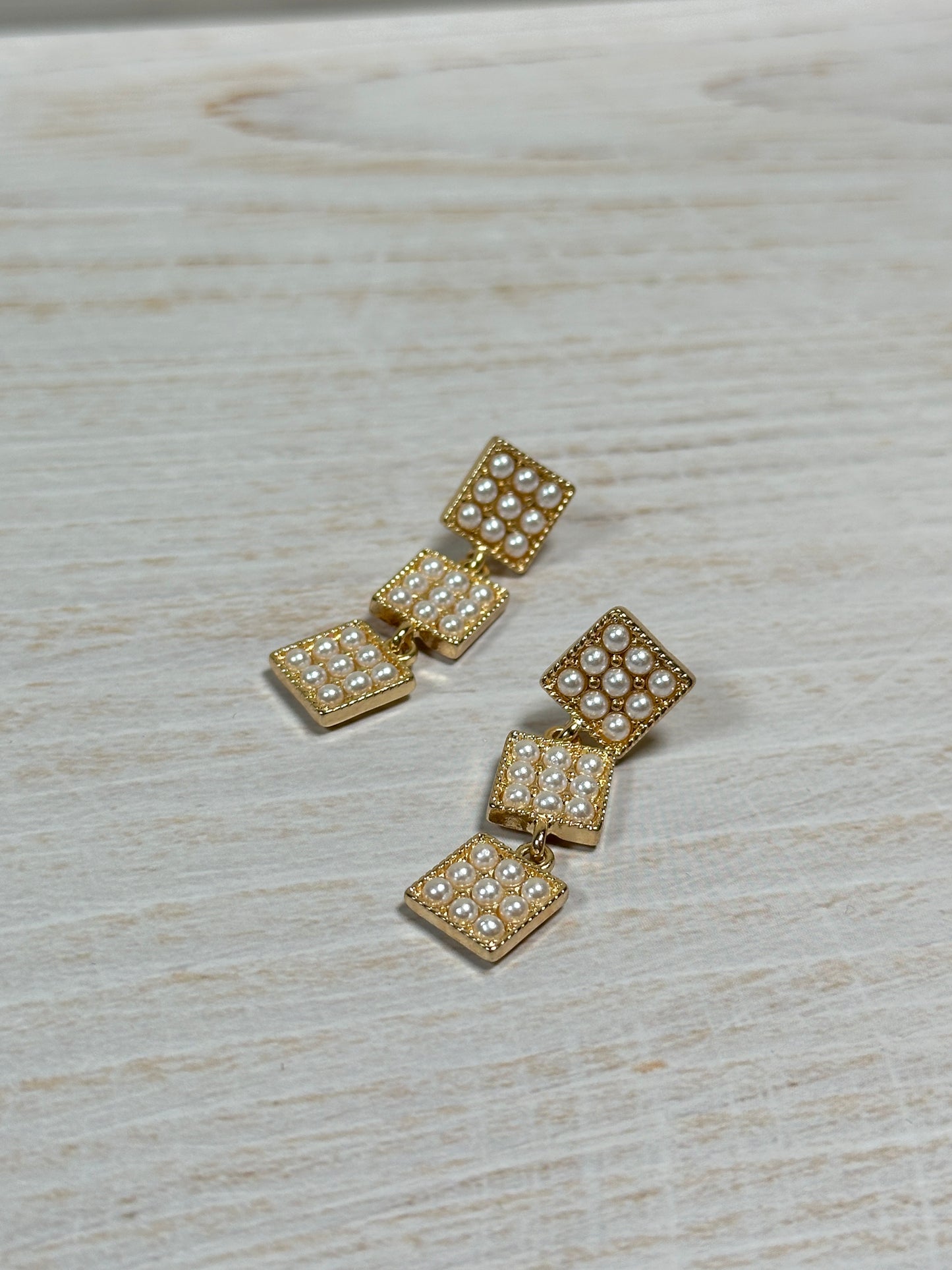 Stylish Square Pearl Earring