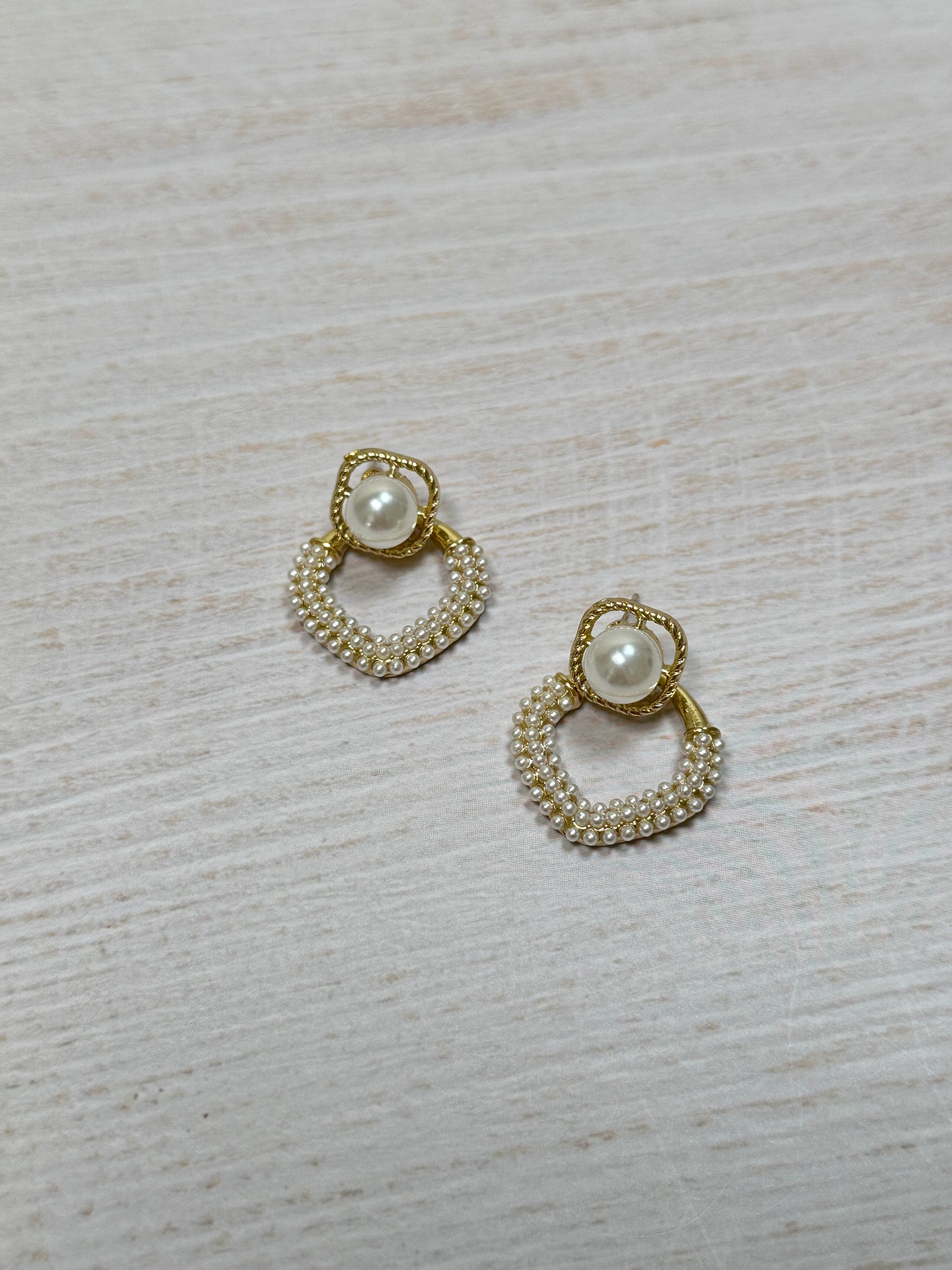 Fashion Pearl Earring