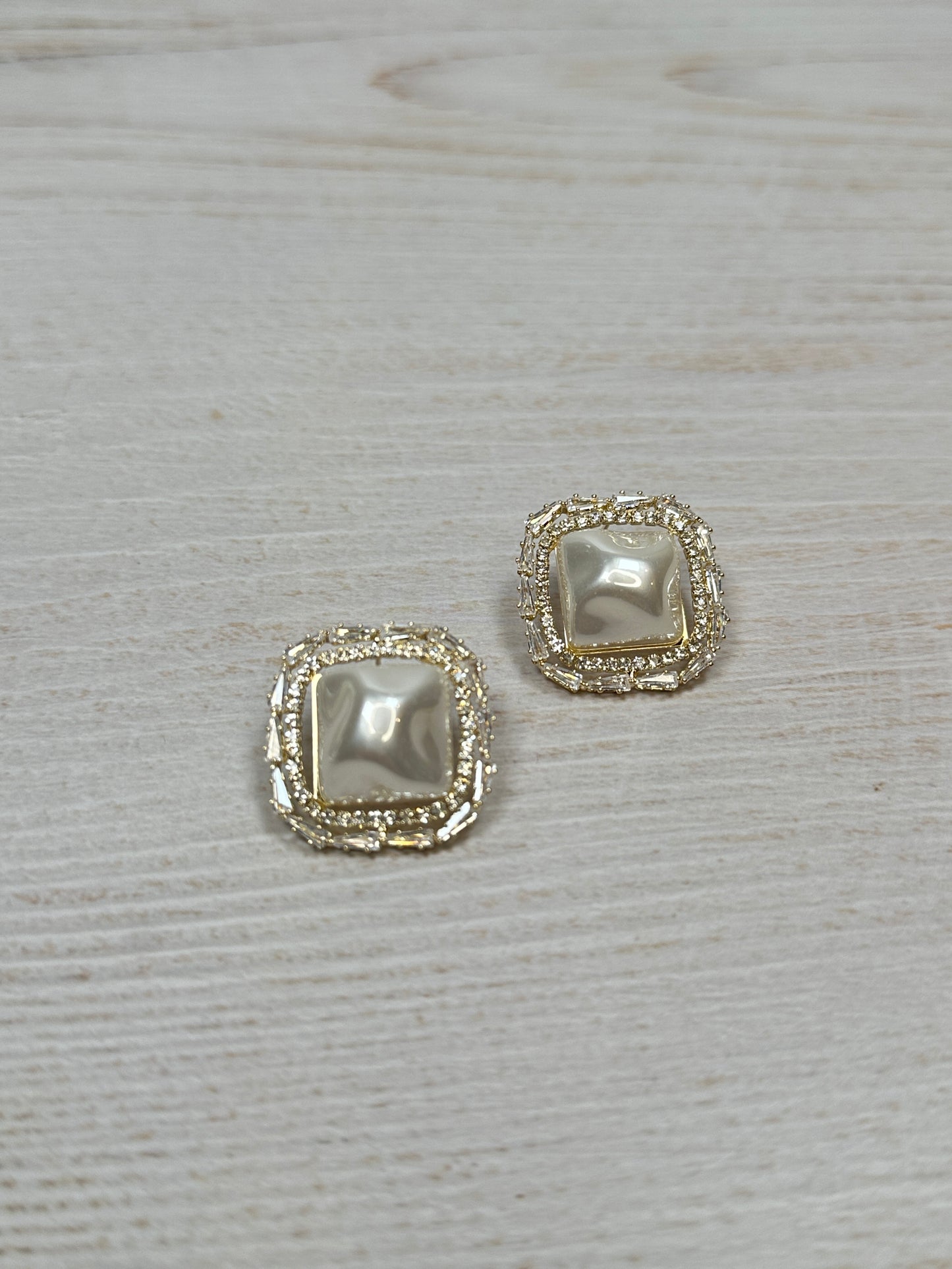 Square Cubic Zirconia Pearl Earring