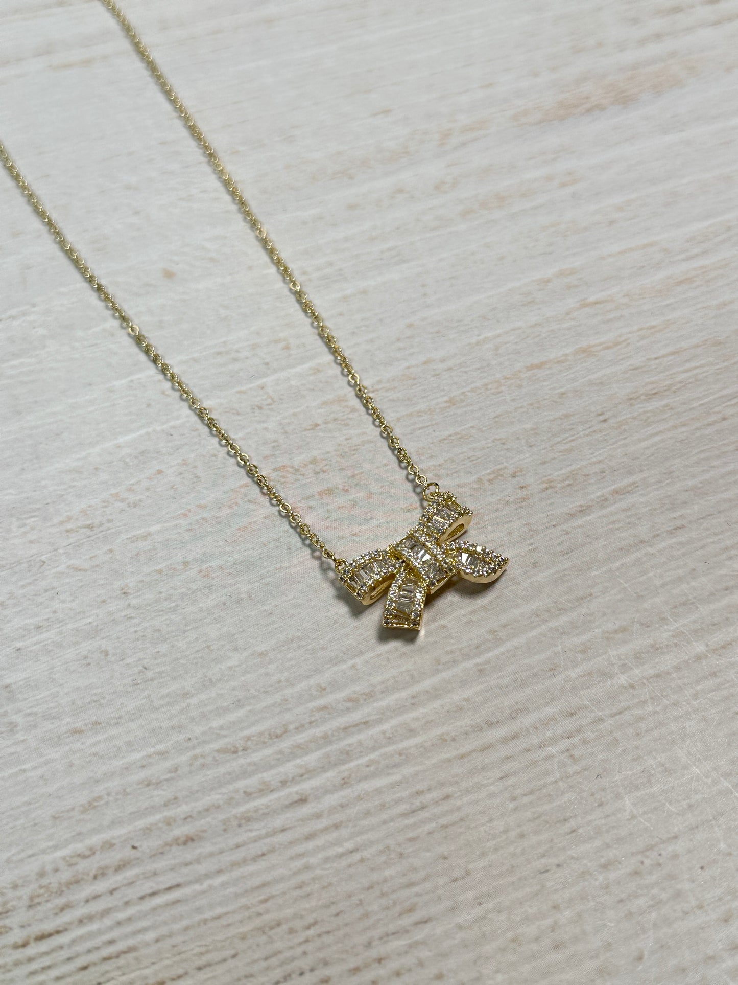 Fashion Bow Pendant Necklace