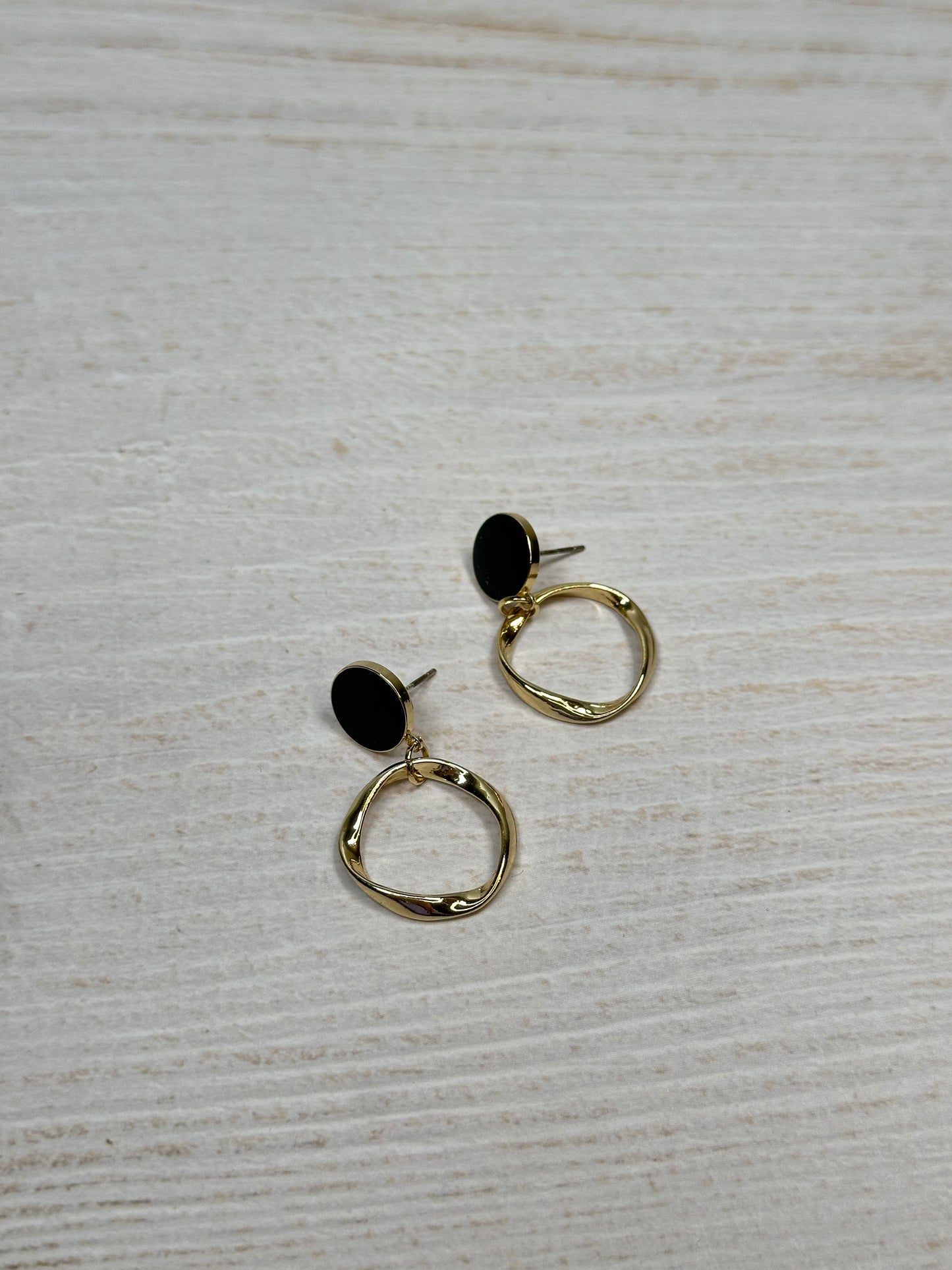 Simple Stylish Hoop Earring