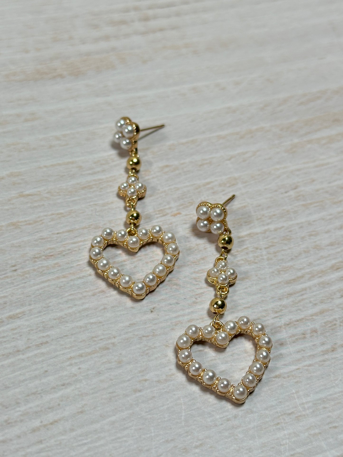 Favorite Beautiful Heart Pearl Earring