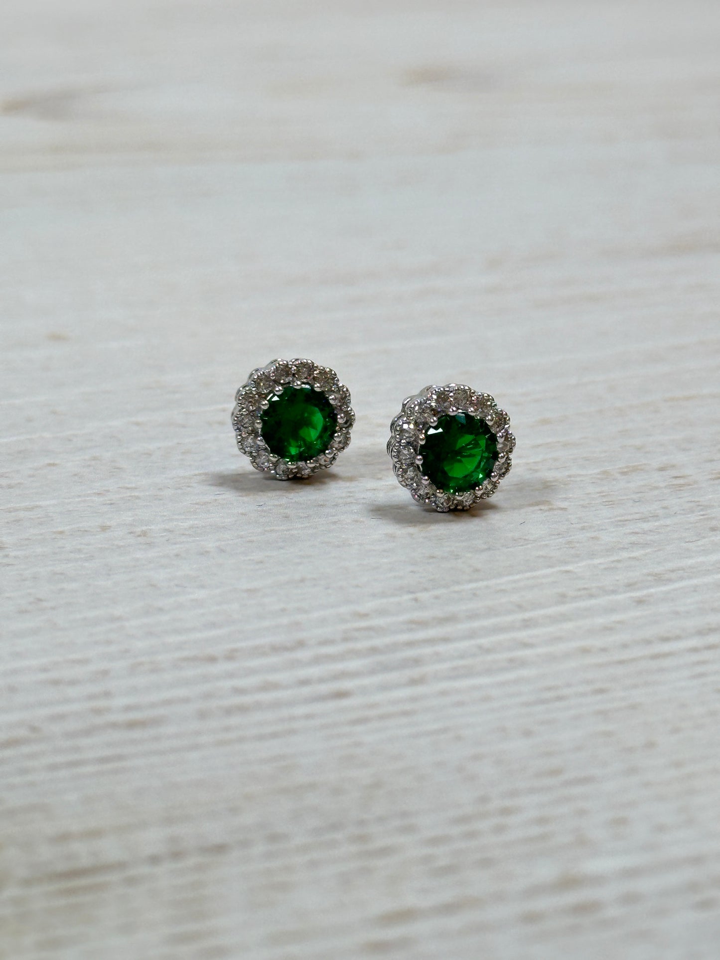 Elegant Earring Stud