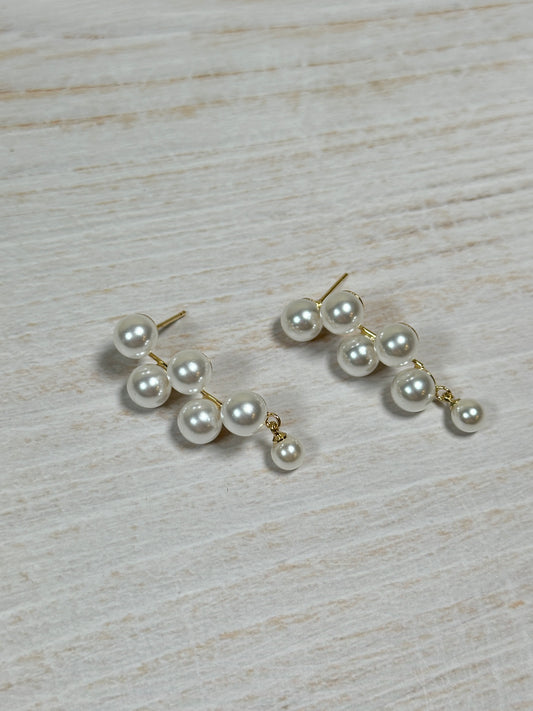 Cute Pearl Earring