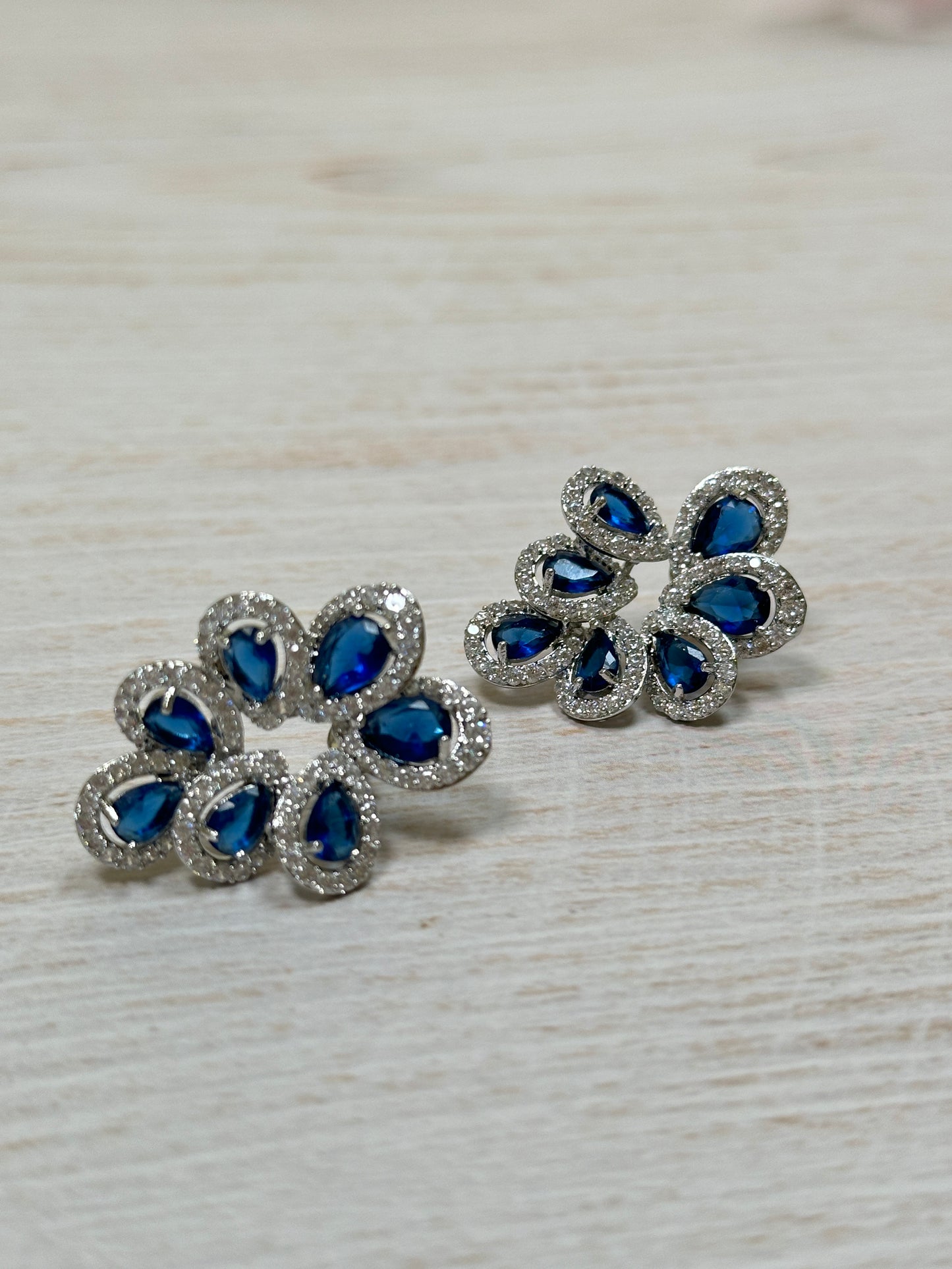 Elegant Cubic Zirconia Earring, Blue