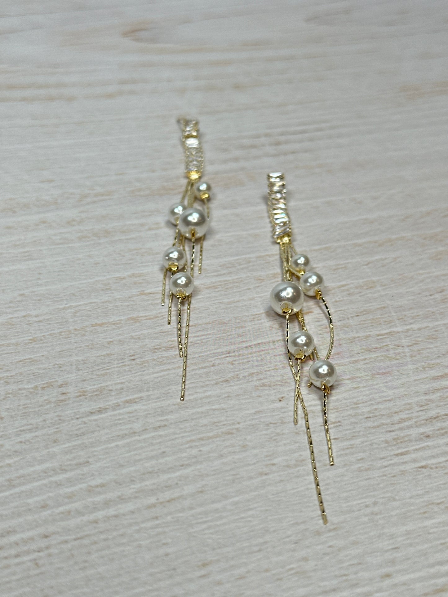 Fashion Pearl Dandle Earring