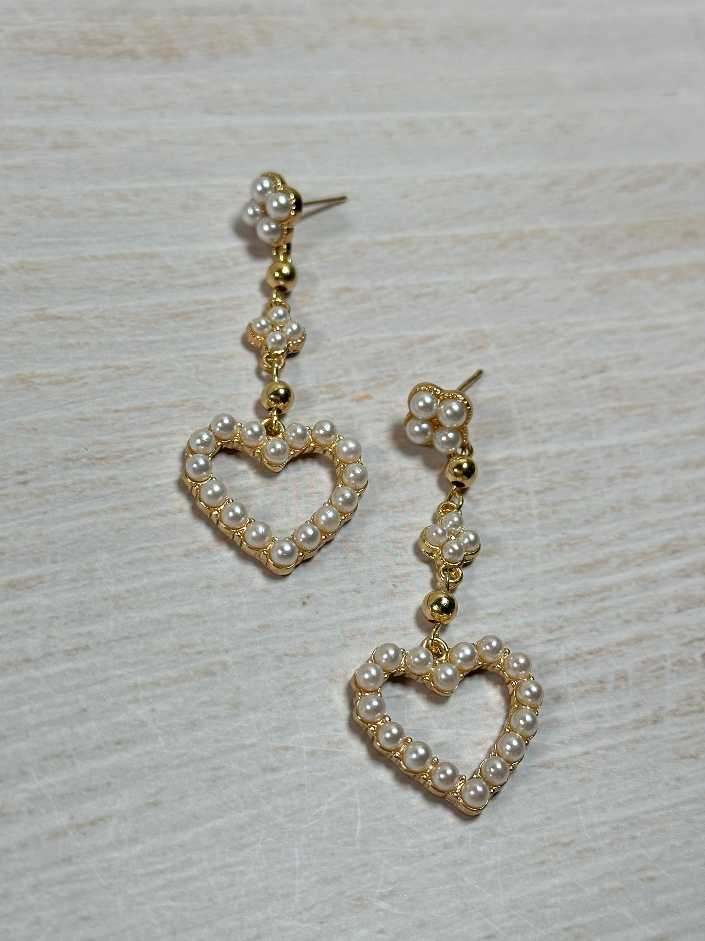 Favorite Beautiful Heart Pearl Earring