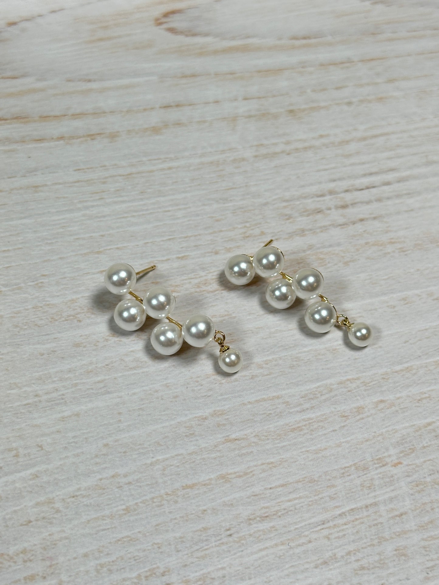 Cute Pearl Earring