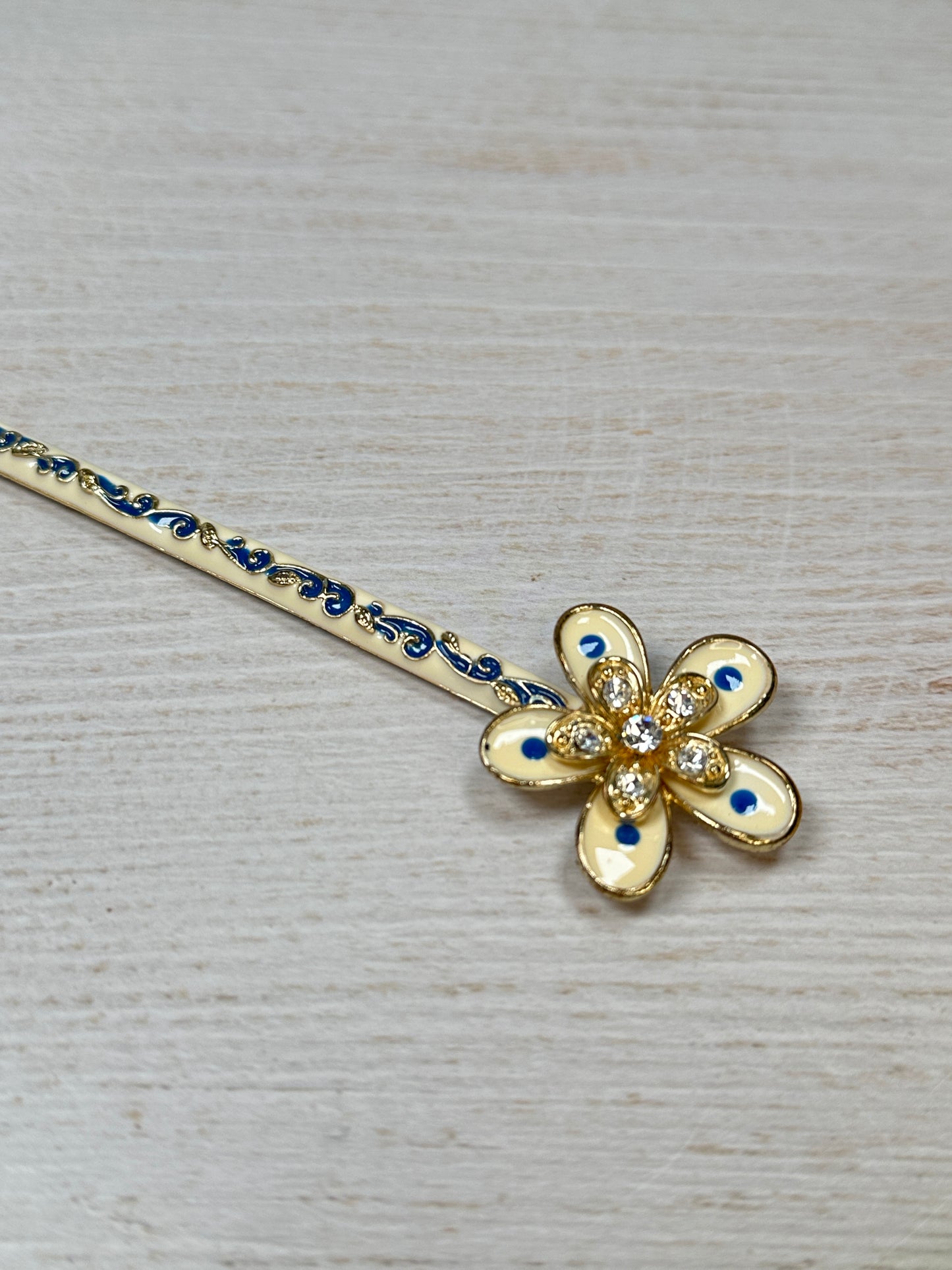 Metal Flower Hair Stick