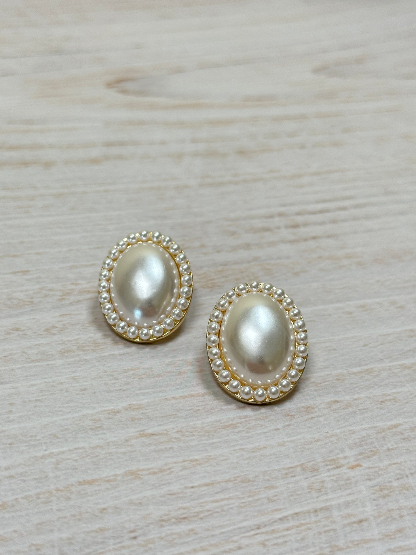 Elegant Pearl Earring