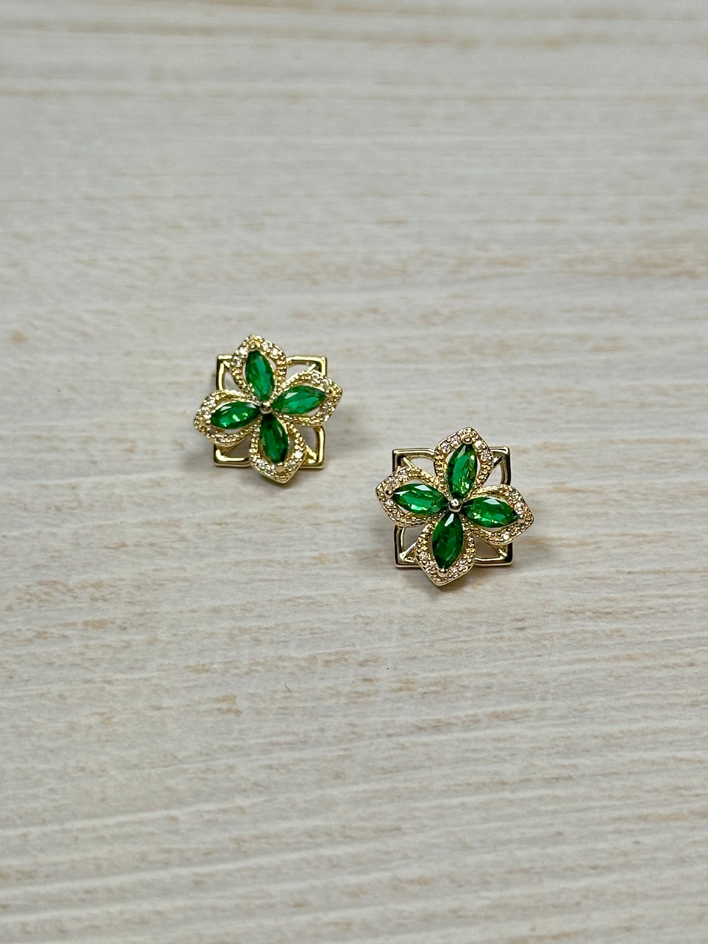 Cubic Zirconia Flower Earring