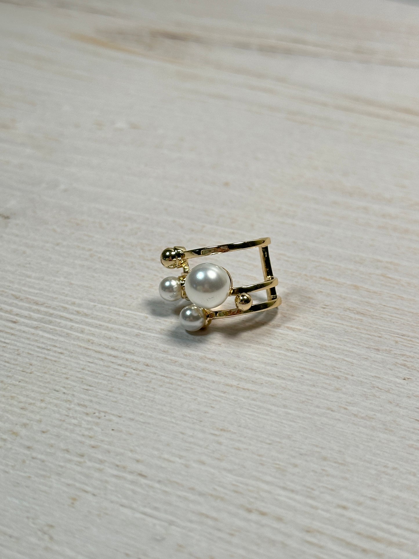 Chic Pearl Adjustable Ring