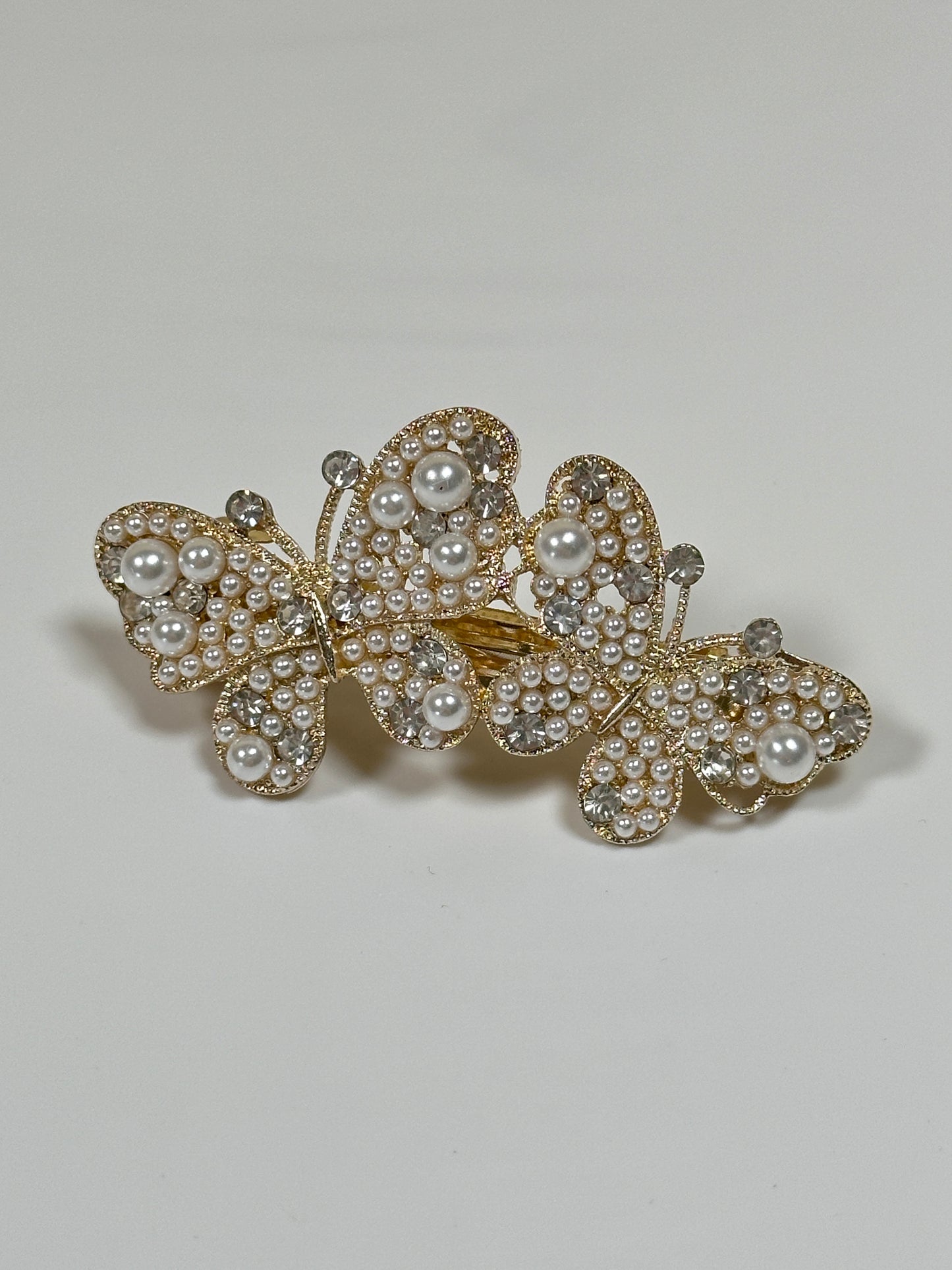 Elegant Butterfly Pearl Clip