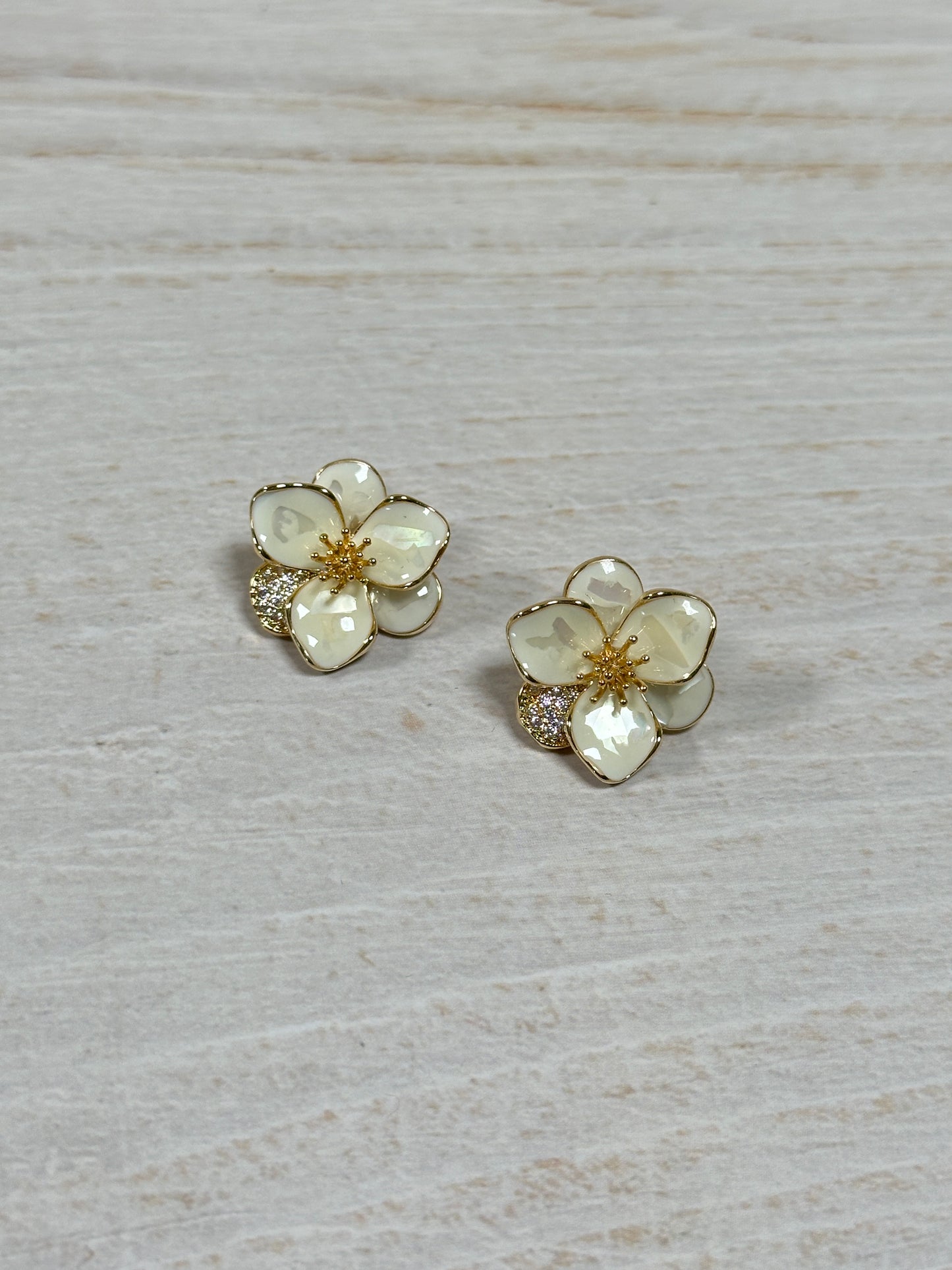 Beautiful Flower Earring