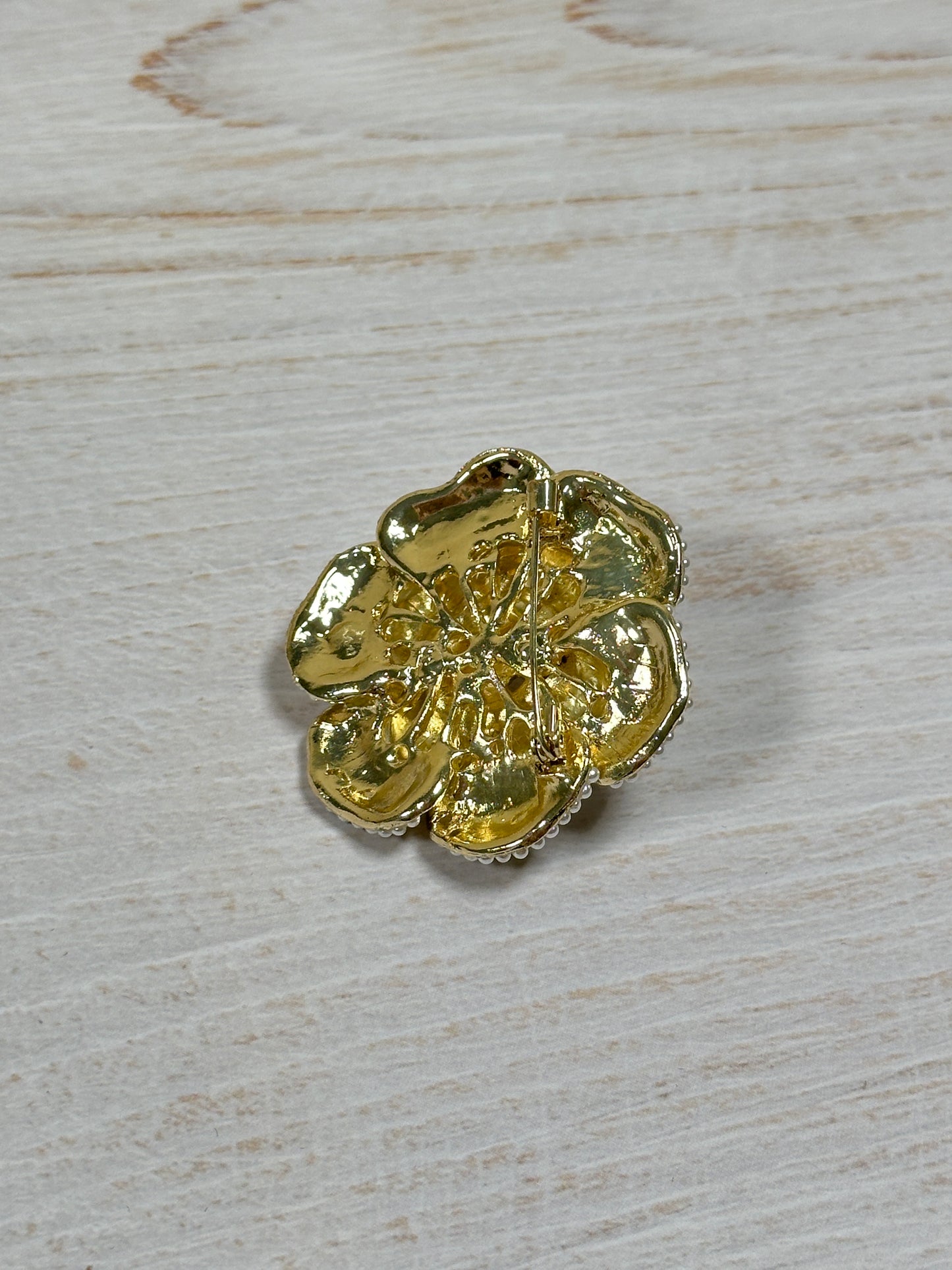 Flower Brooch with Pearl