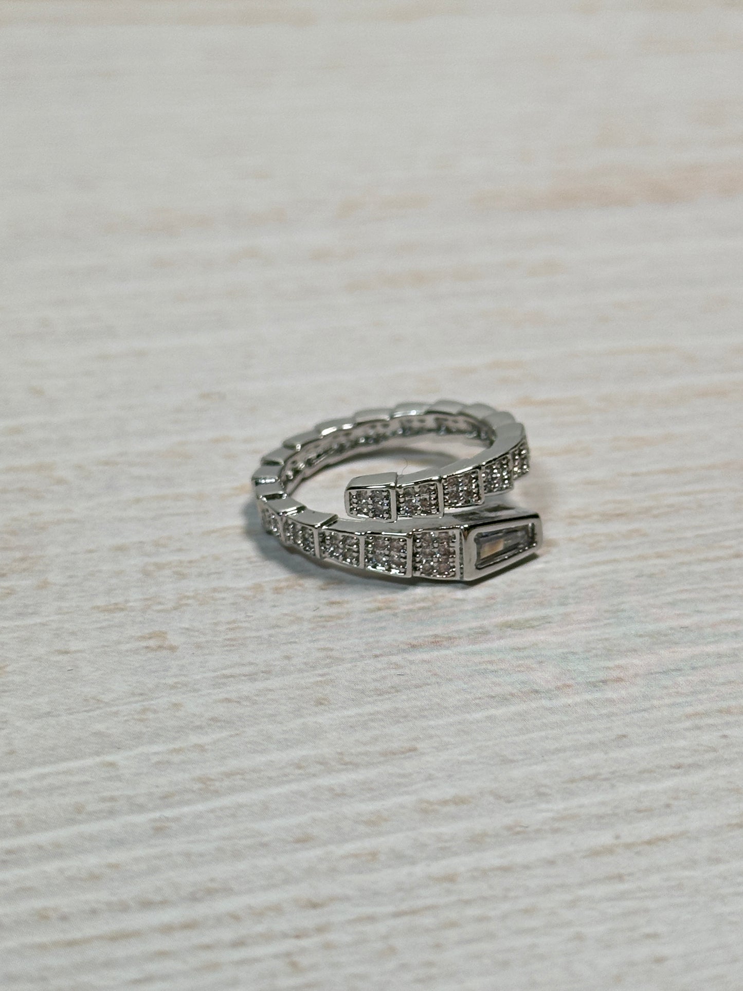 Trendy Adjustable Ring in Silver