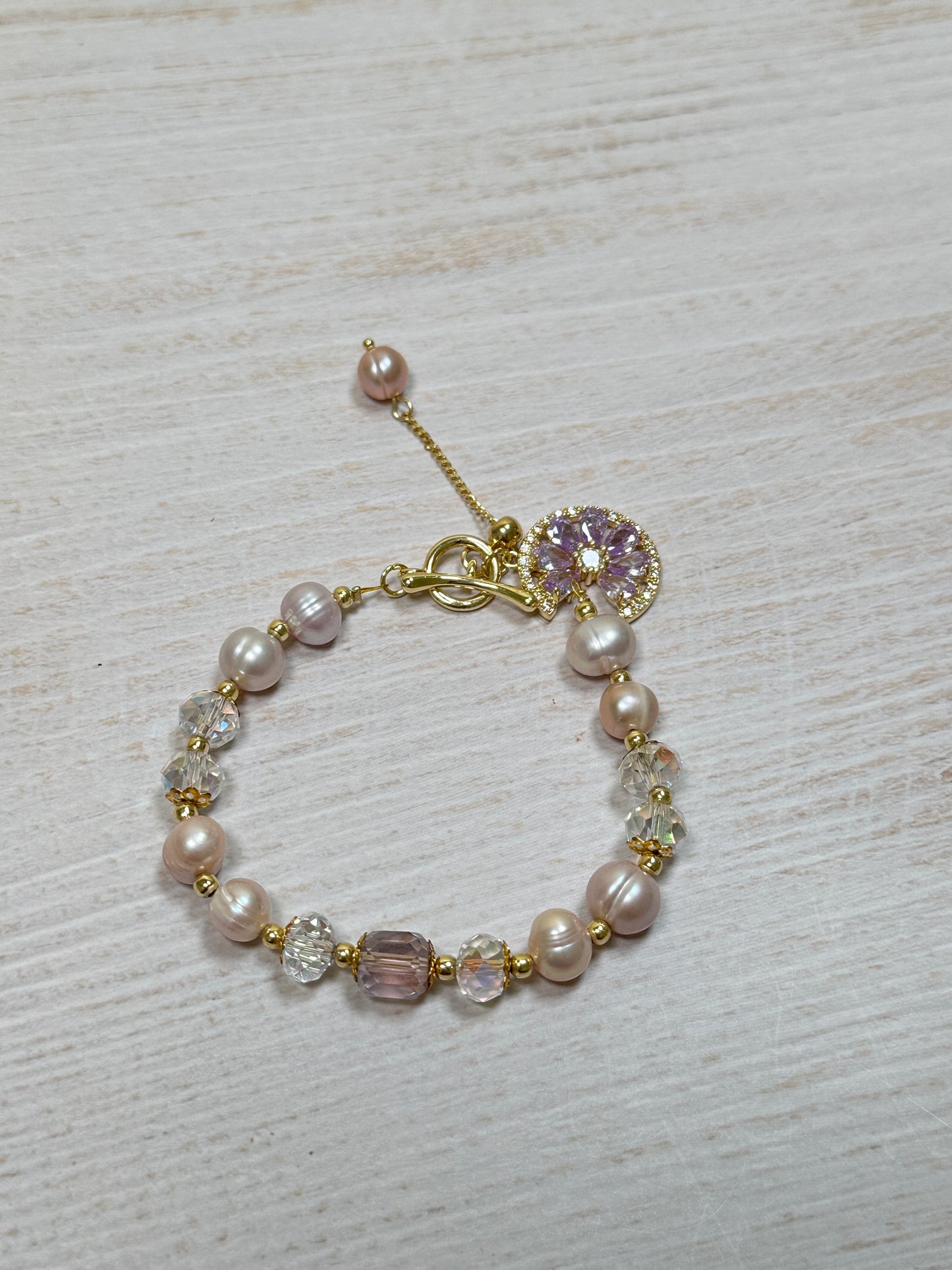 Elegant Pearl Bracelet