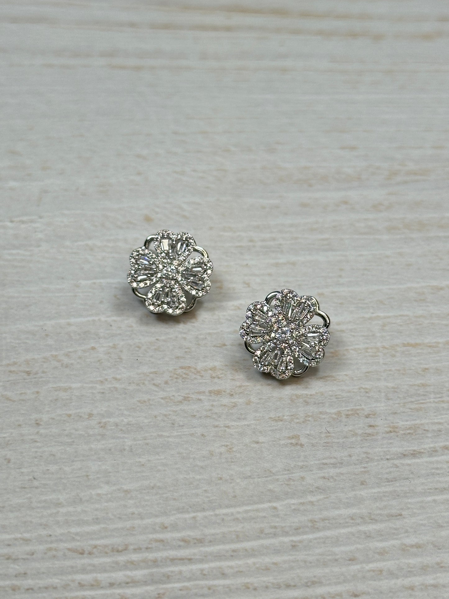 Trendy Spinning Flower Cubic Zirconia Earring