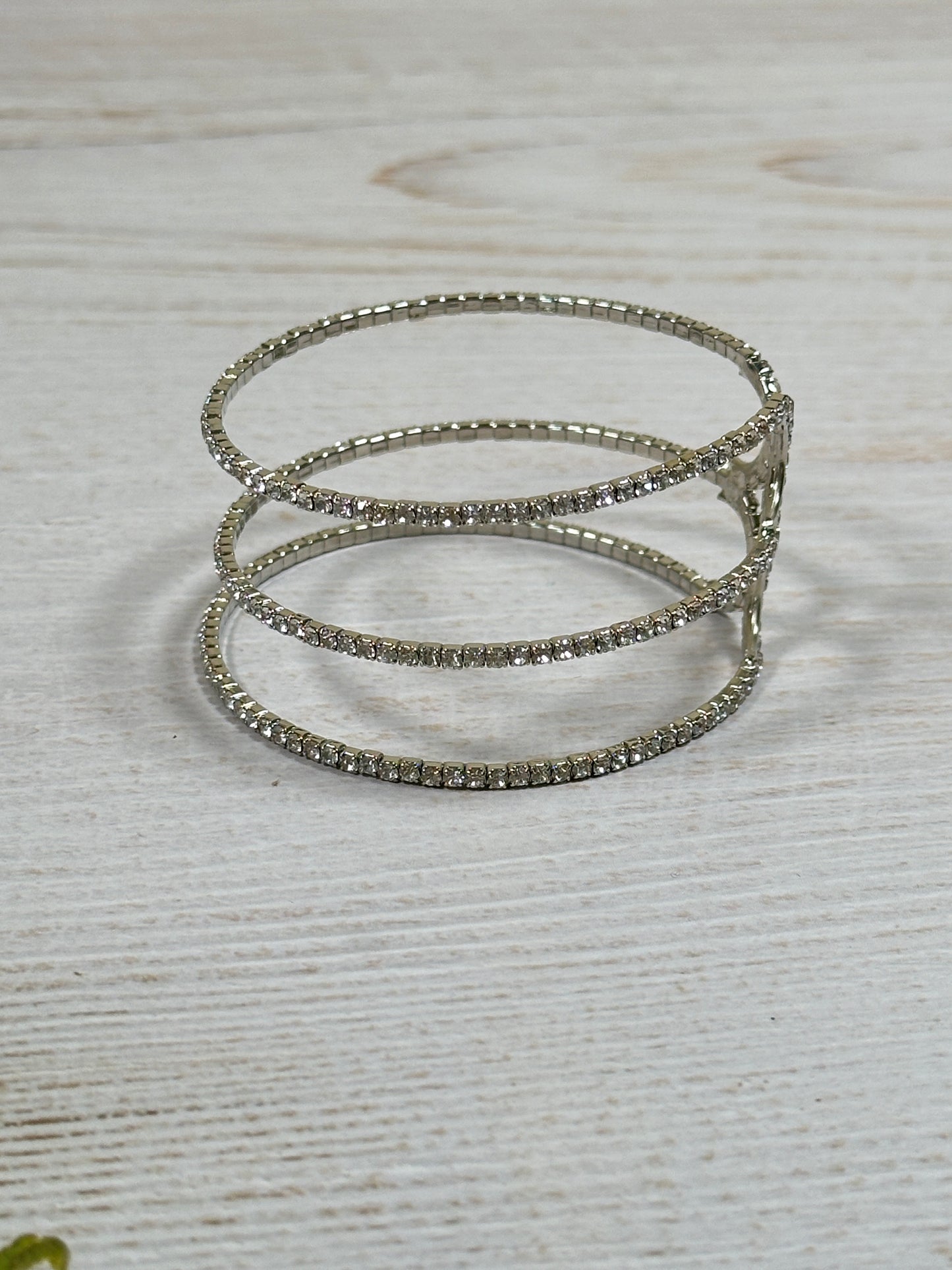 Lightweight Fashion Crystal Bracelet