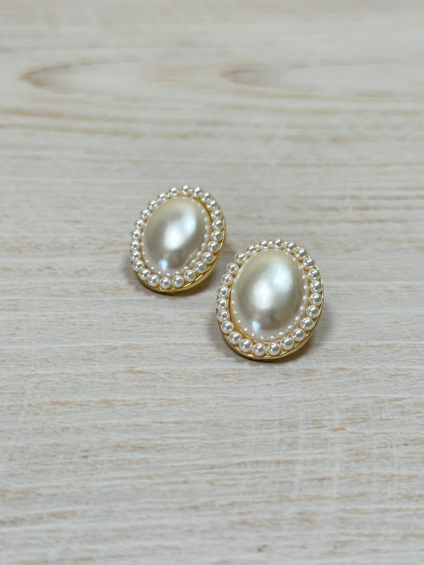 Elegant Pearl Earring