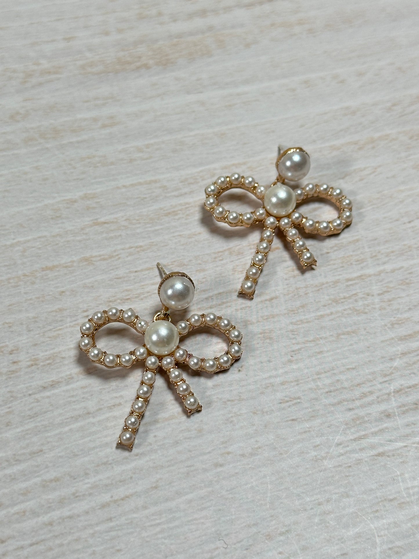 Fashion Pearl Bow Earring