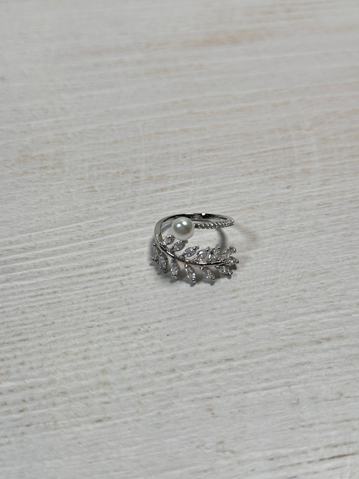 Leaf with Cubic Zirconia Adjustable Ring