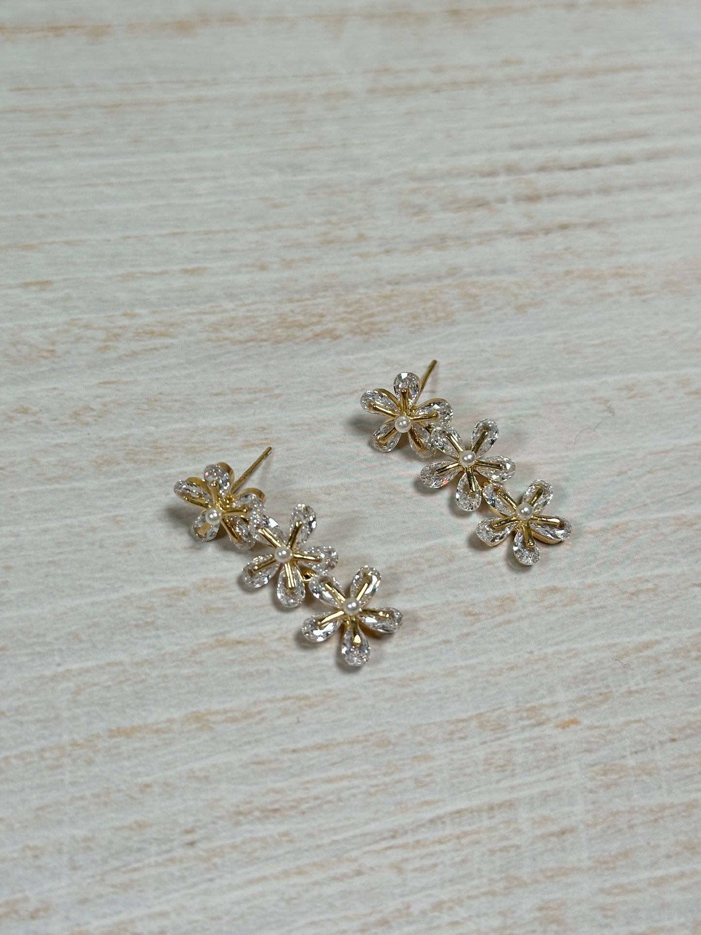 Crystal Flower Dangle Earring