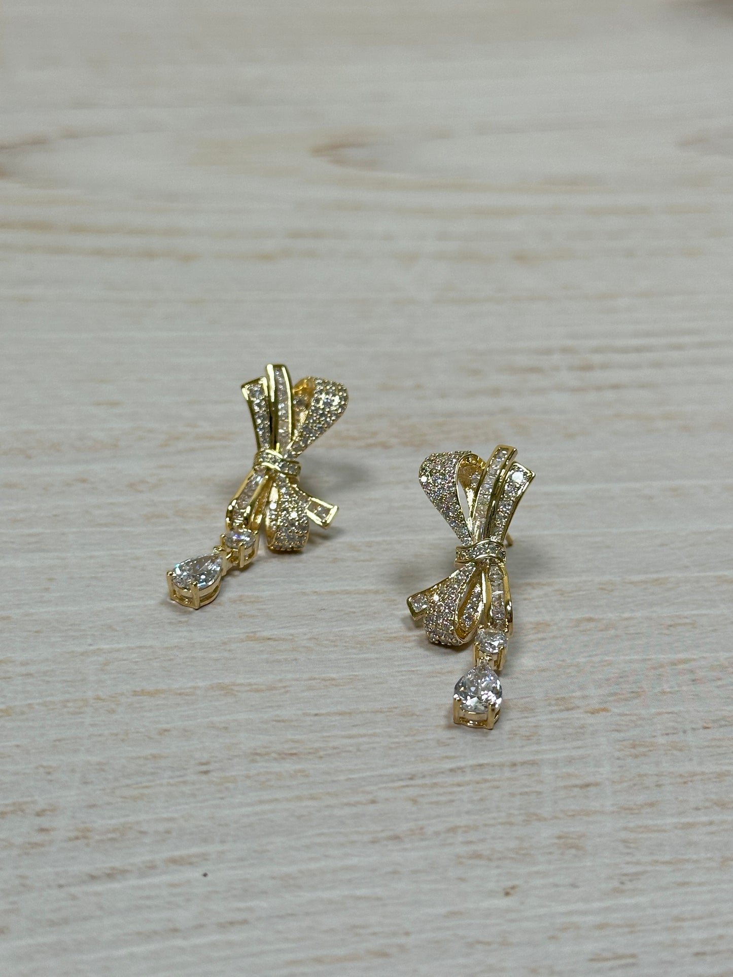 Sparkling Cubic Zirconia Bow Earring