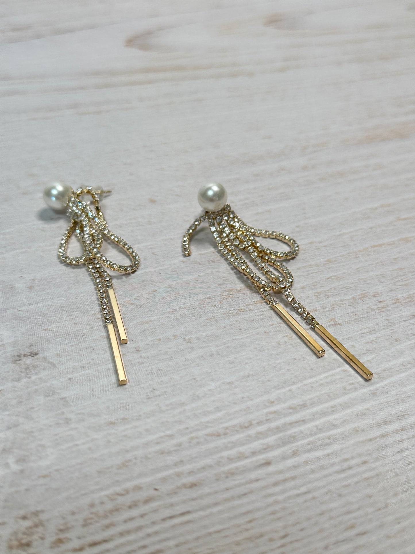 Sparkling Dangle Earring