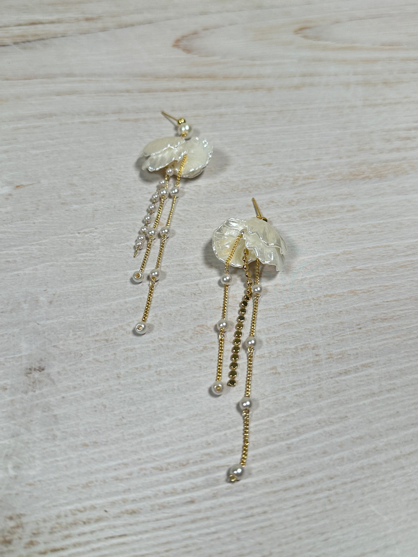 Shell Pearl Tassel Earring